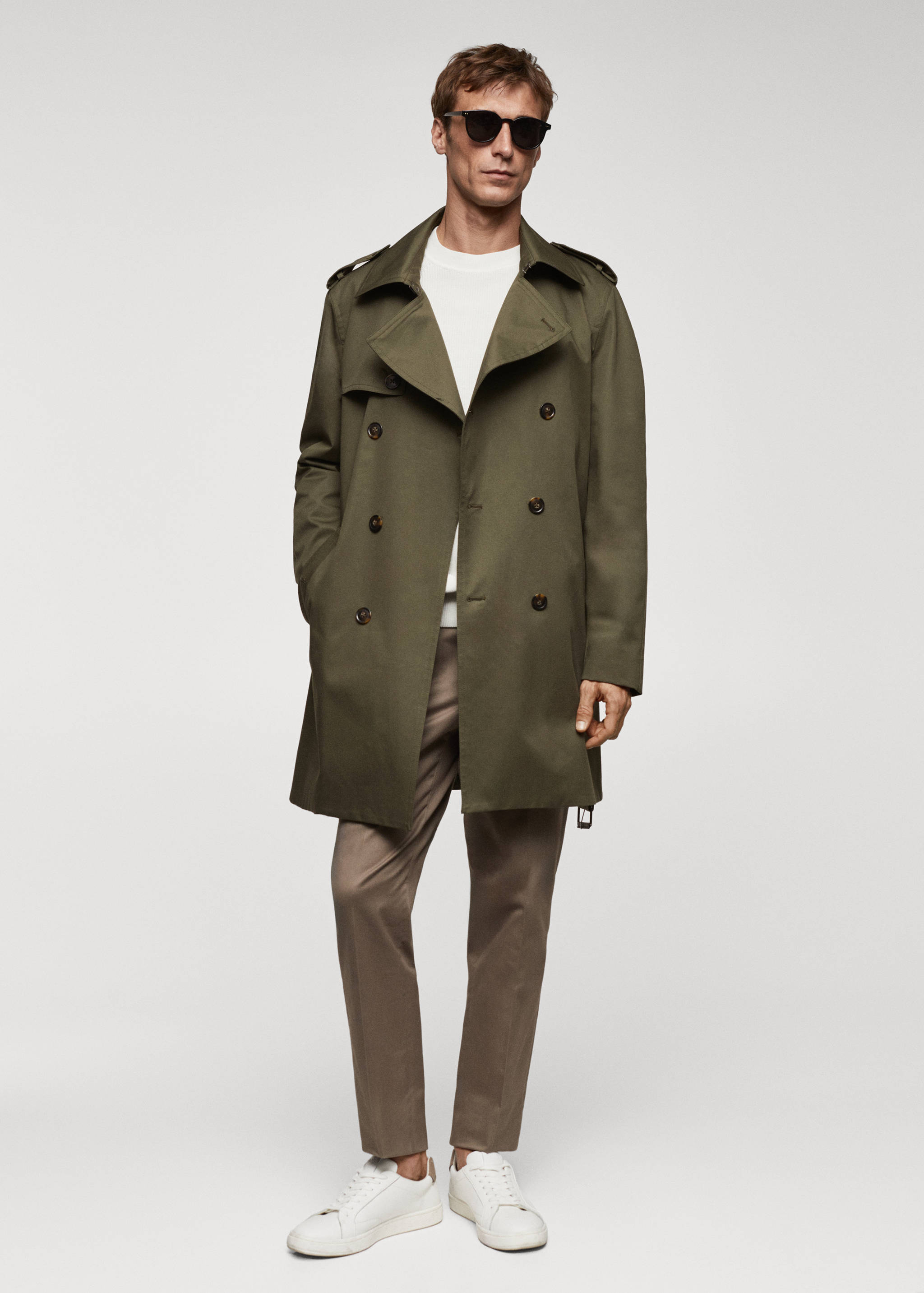 Classic water-repellent trench coat - General plane