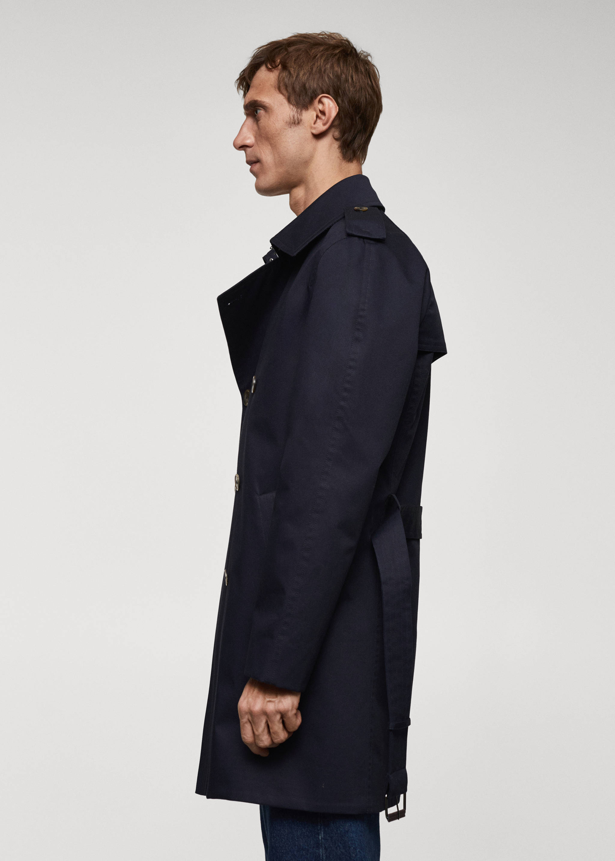Classic water-repellent trench coat - Details of the article 1