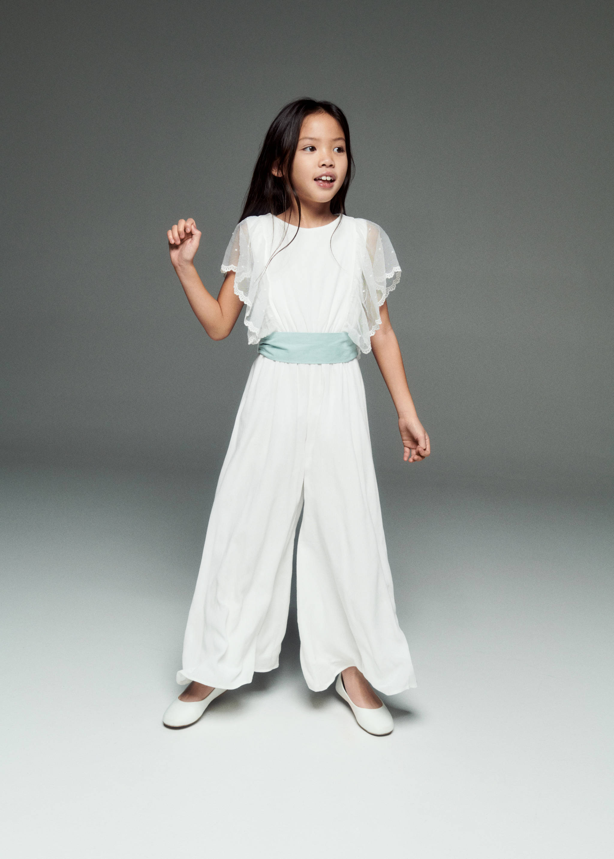 Bow long jumpsuit - Details of the article 6, White. Ref: 67083694-00.