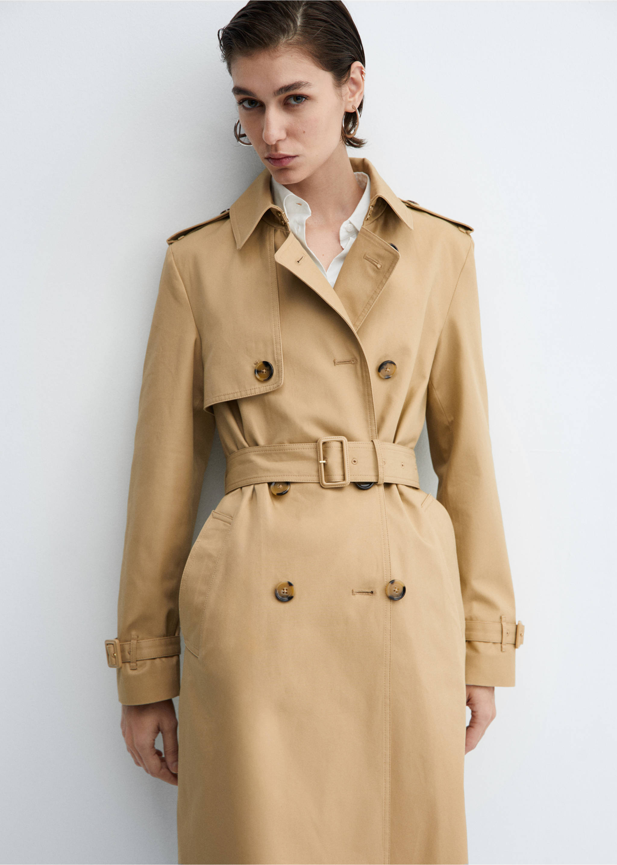 Classic trench coat with belt - Medium plane, Beige. Ref: 67084018-00.