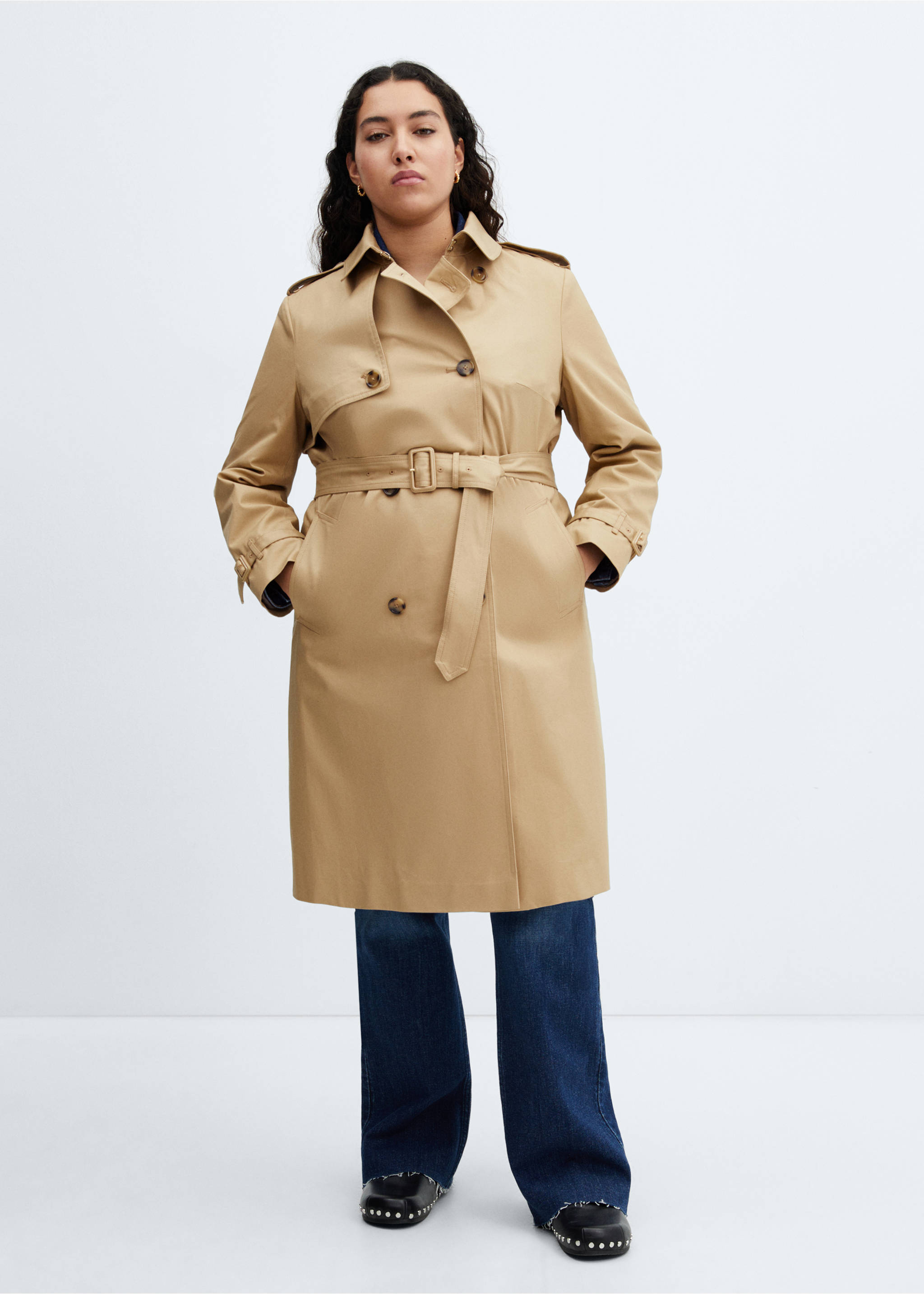 Classic trench coat with belt - Details of the article 3, Beige. Ref: 67084018-00.