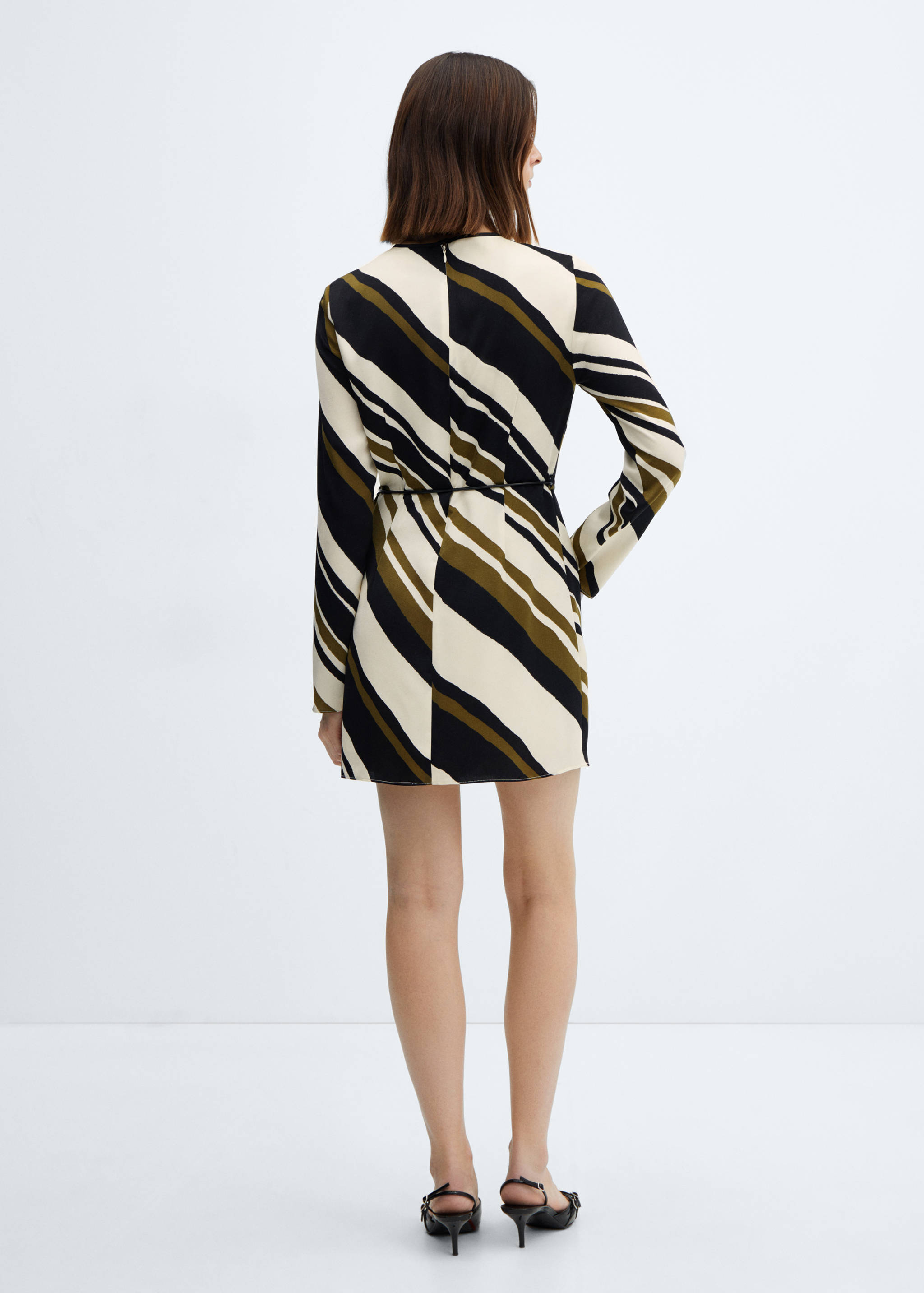 Streifenkleid mit Gürtel - Rückseite des Artikels
