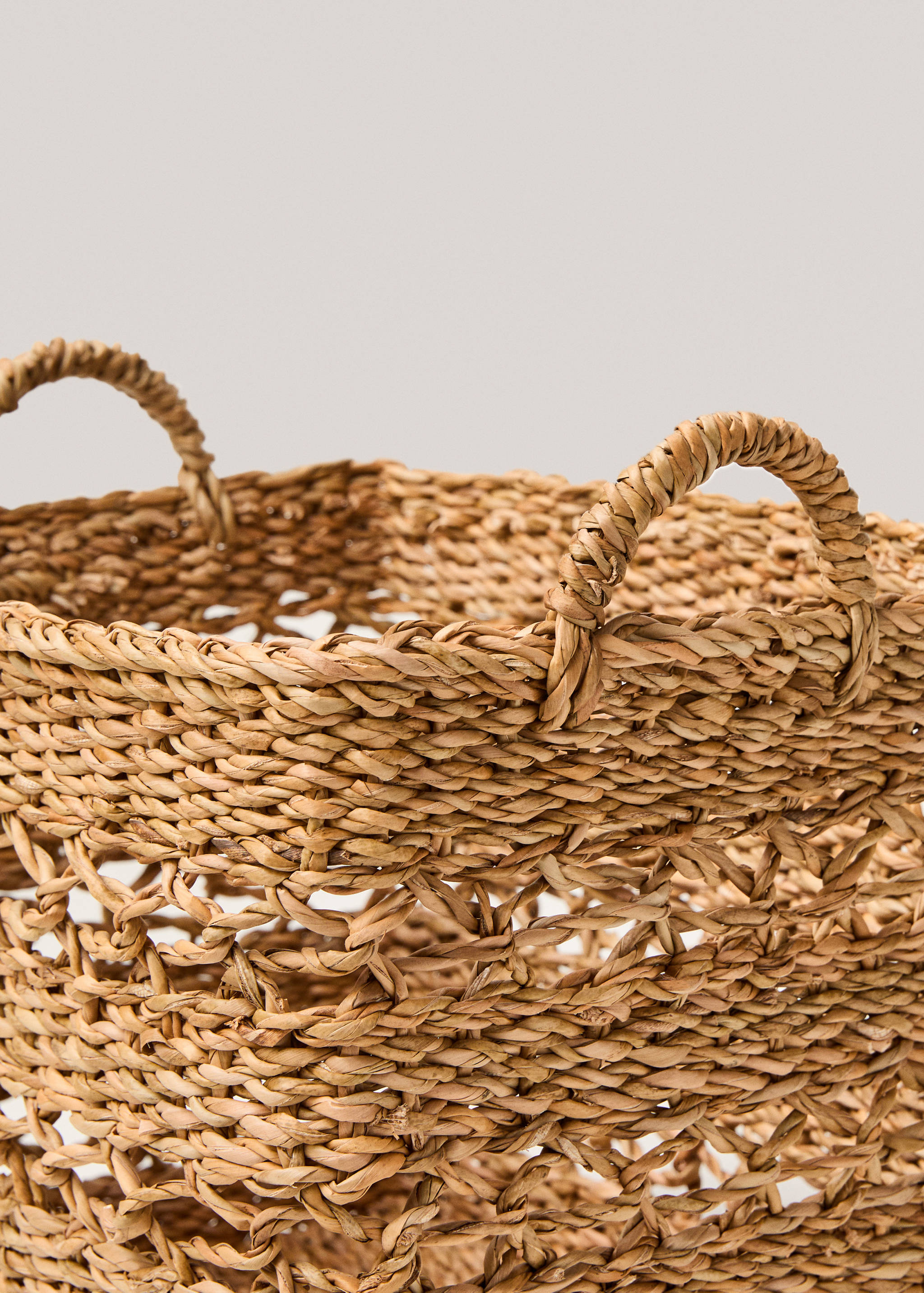 Natural fibre basket with handles 35x27cm - Details of the article 2