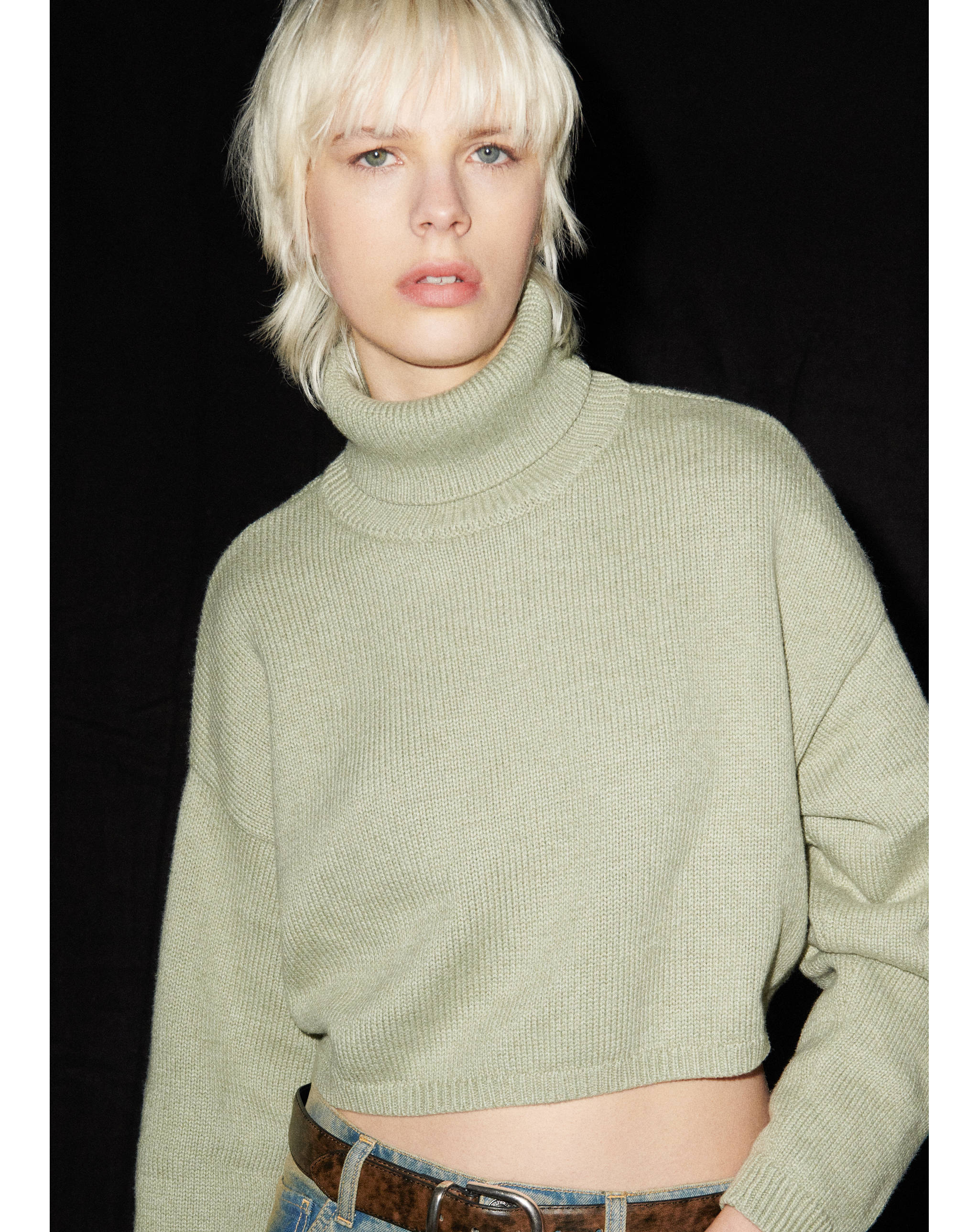 Turtleneck knitted sweater - Details of the article 6