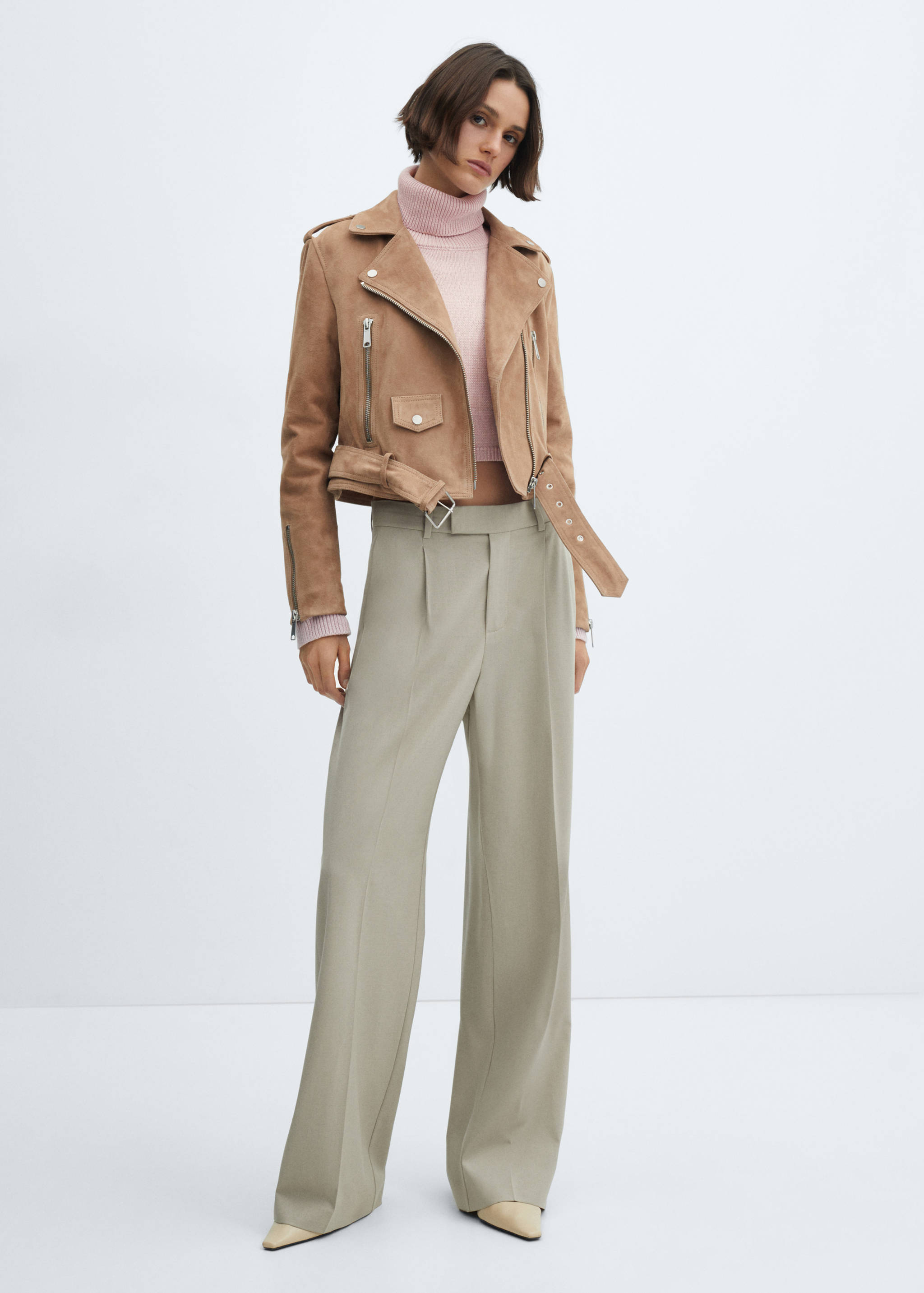 Turtleneck knitted sweater - General plane