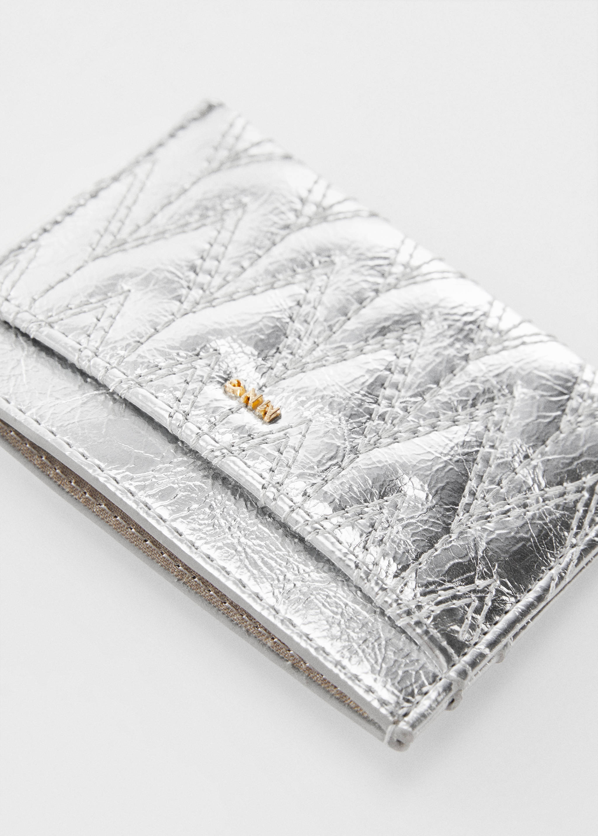 Quilted cardholder with logo - Medium plane