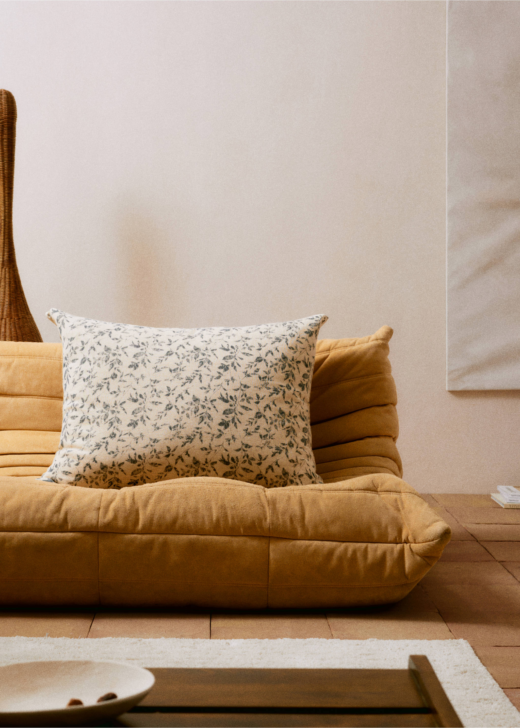 Housse de coussin coton lin fleurs 70x90 cm - Détail de l'article 6, Sable. Ref: 67084057-00.