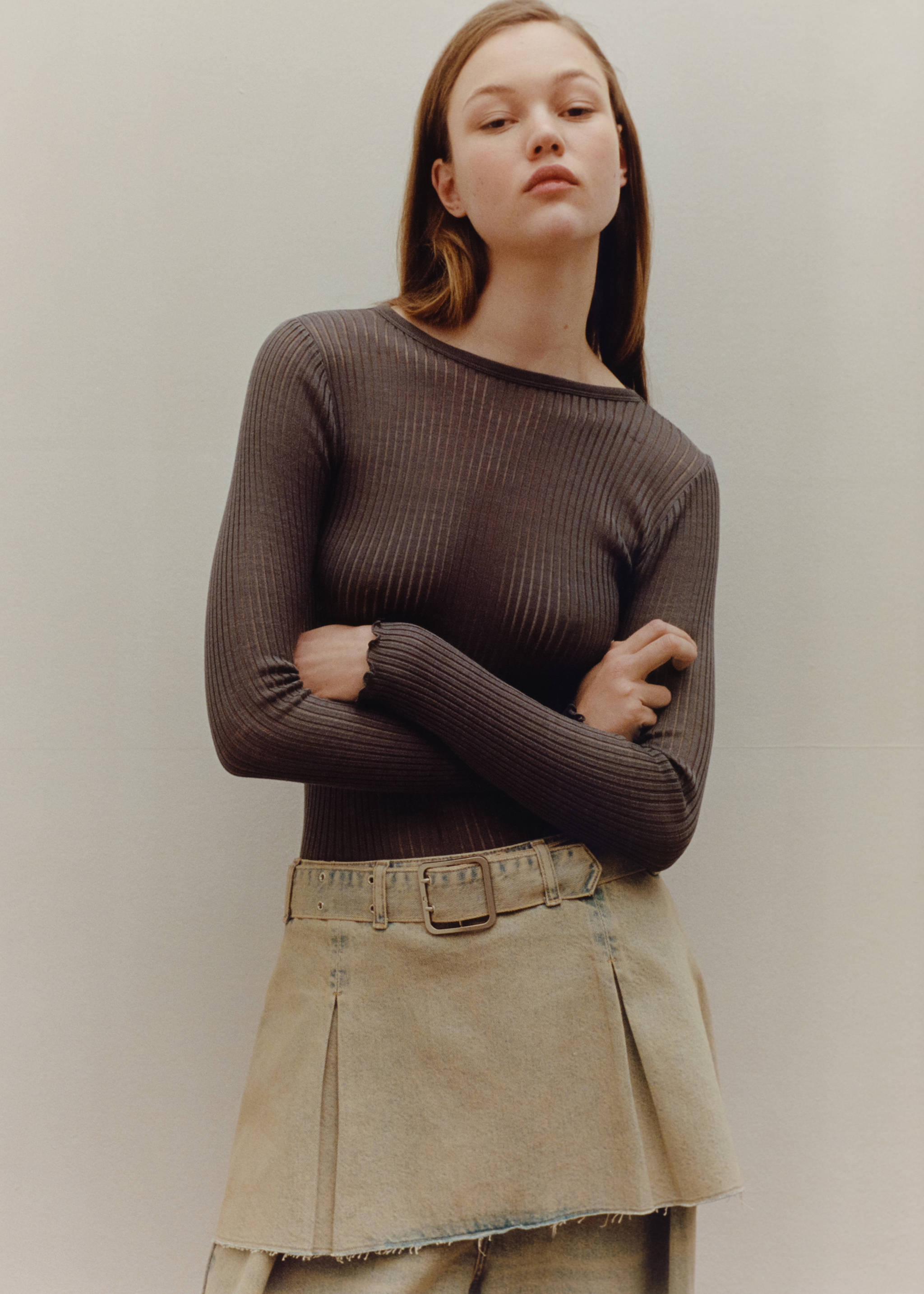 Denim mini-skirt with belt - Details of the article 3, Medium Vintage Blue. Ref: 67084060-00.
