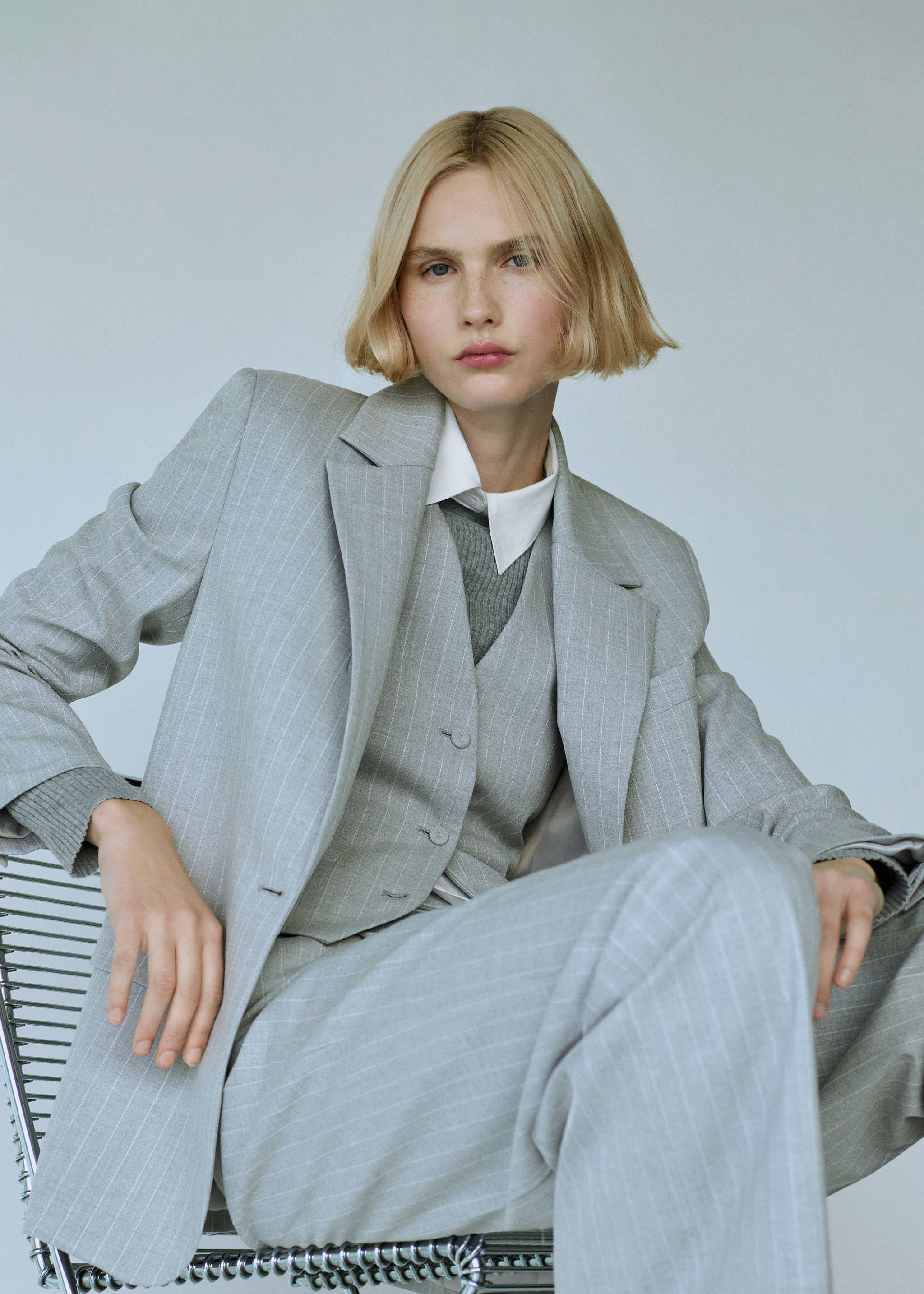 Pinstripe suit blazer - Details of the article 7