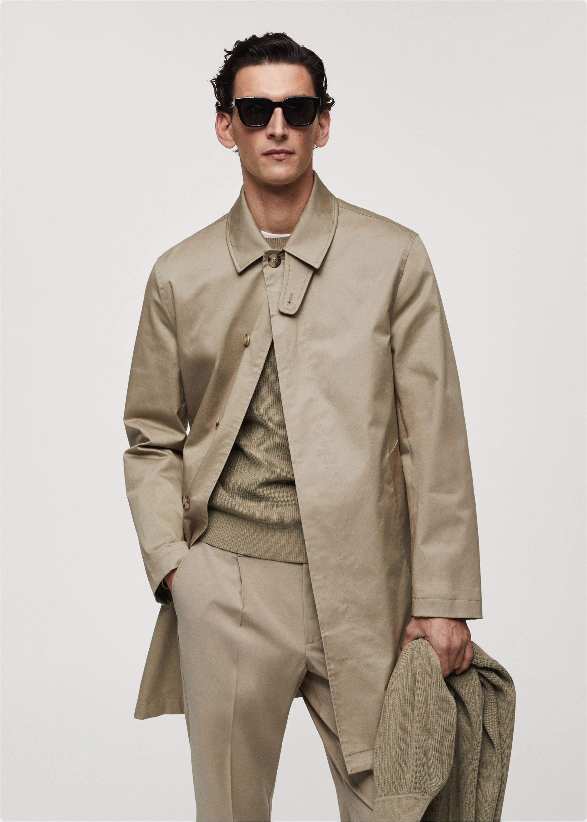 Cotton trench coat with collar detail - Medium plane, Beige. Ref: 67084438-00.