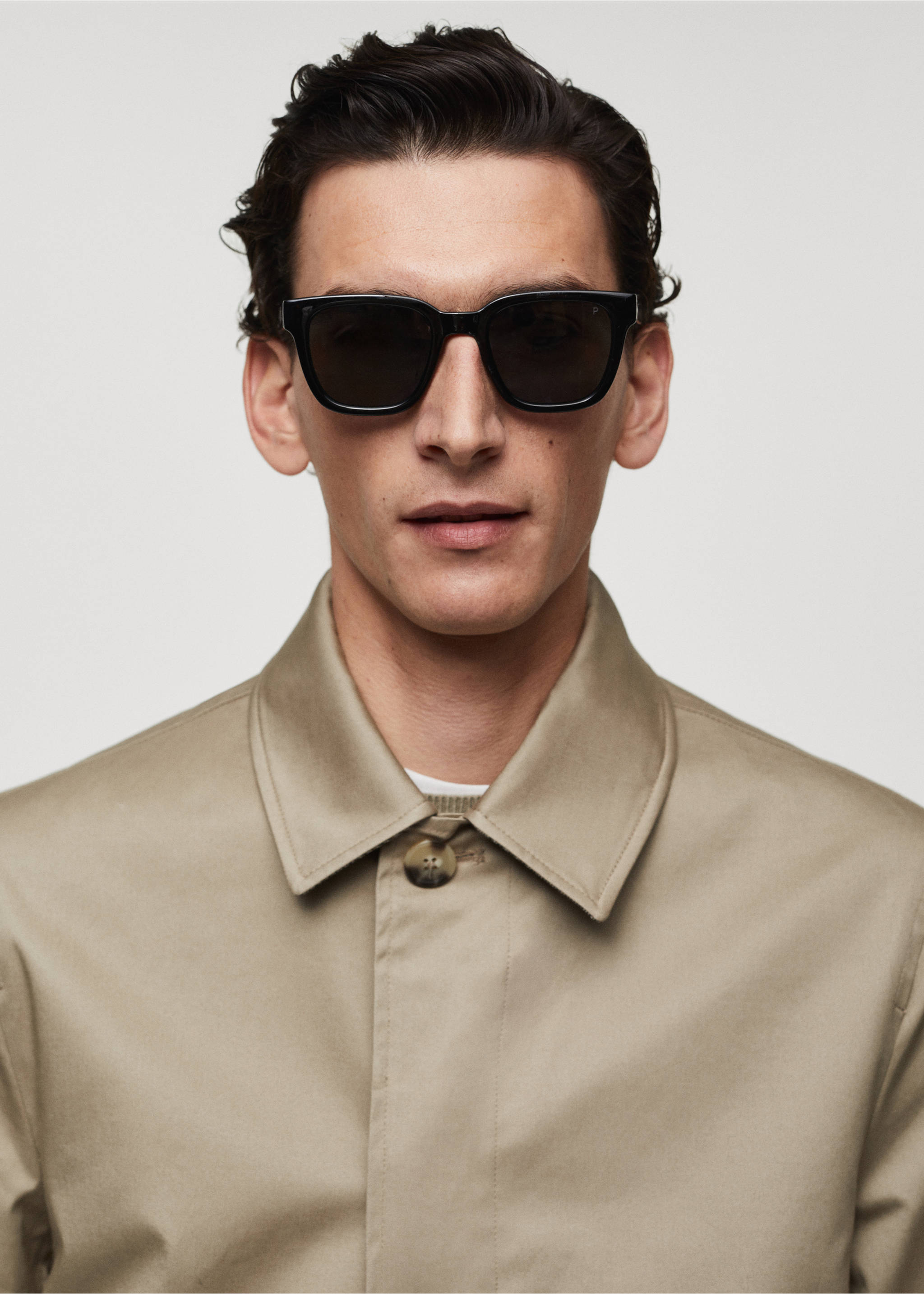 Cotton trench coat with collar detail - Details of the article 1, Beige. Ref: 67084438-00.