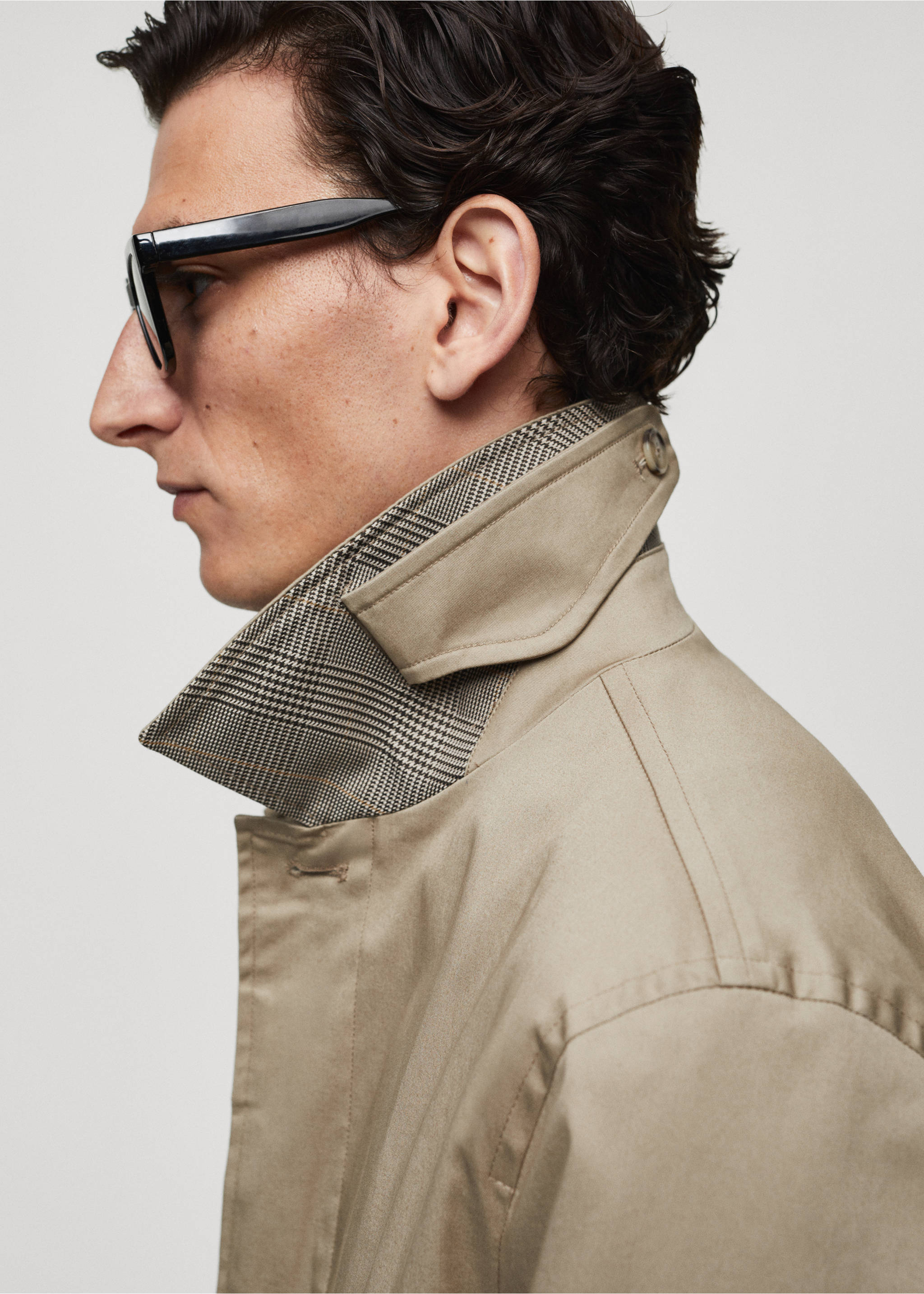 Cotton trench coat with collar detail - Details of the article 4, Beige. Ref: 67084438-00.