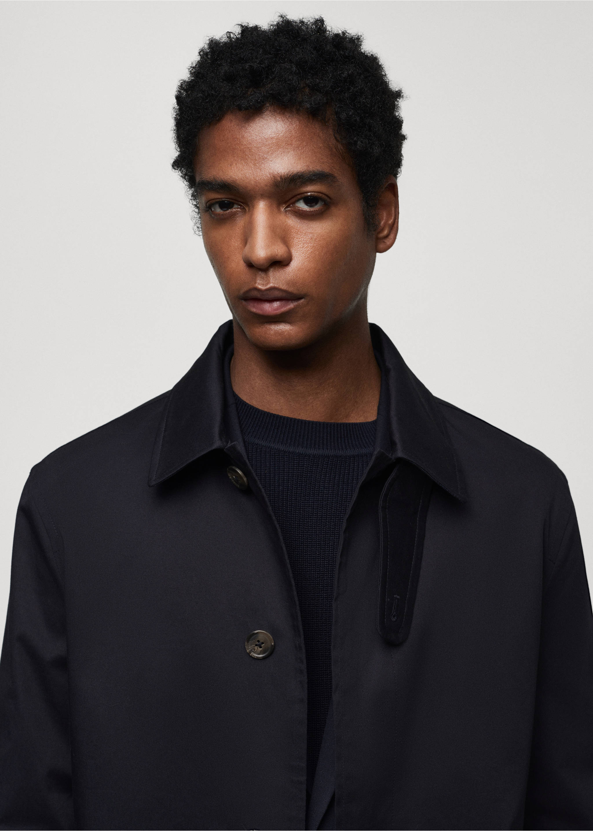 Cotton trench coat with collar detail - Details of the article 1, Dark Navy. Ref: 67084438-00.