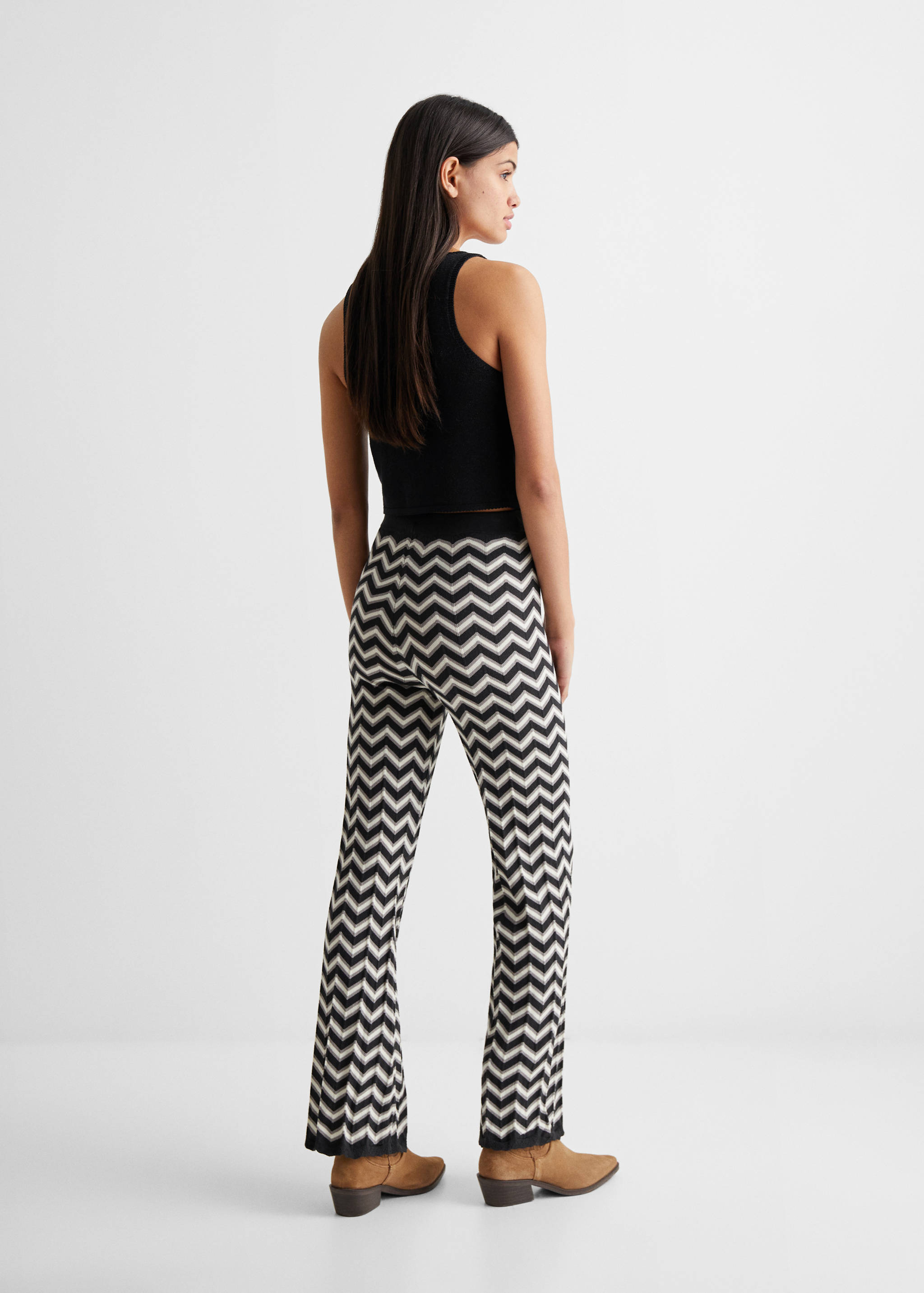 Printed pants - Reverse of the article