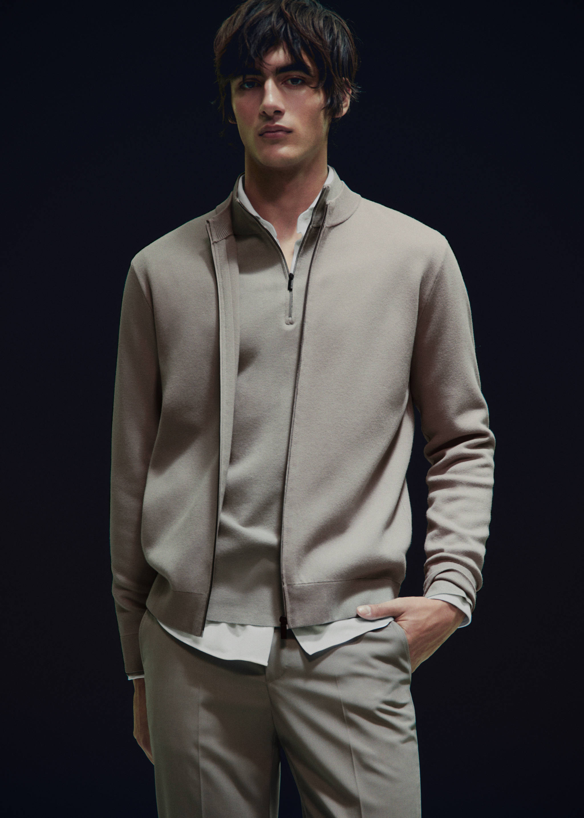 Thermoregulating zipped cardigan - Details of the article 3