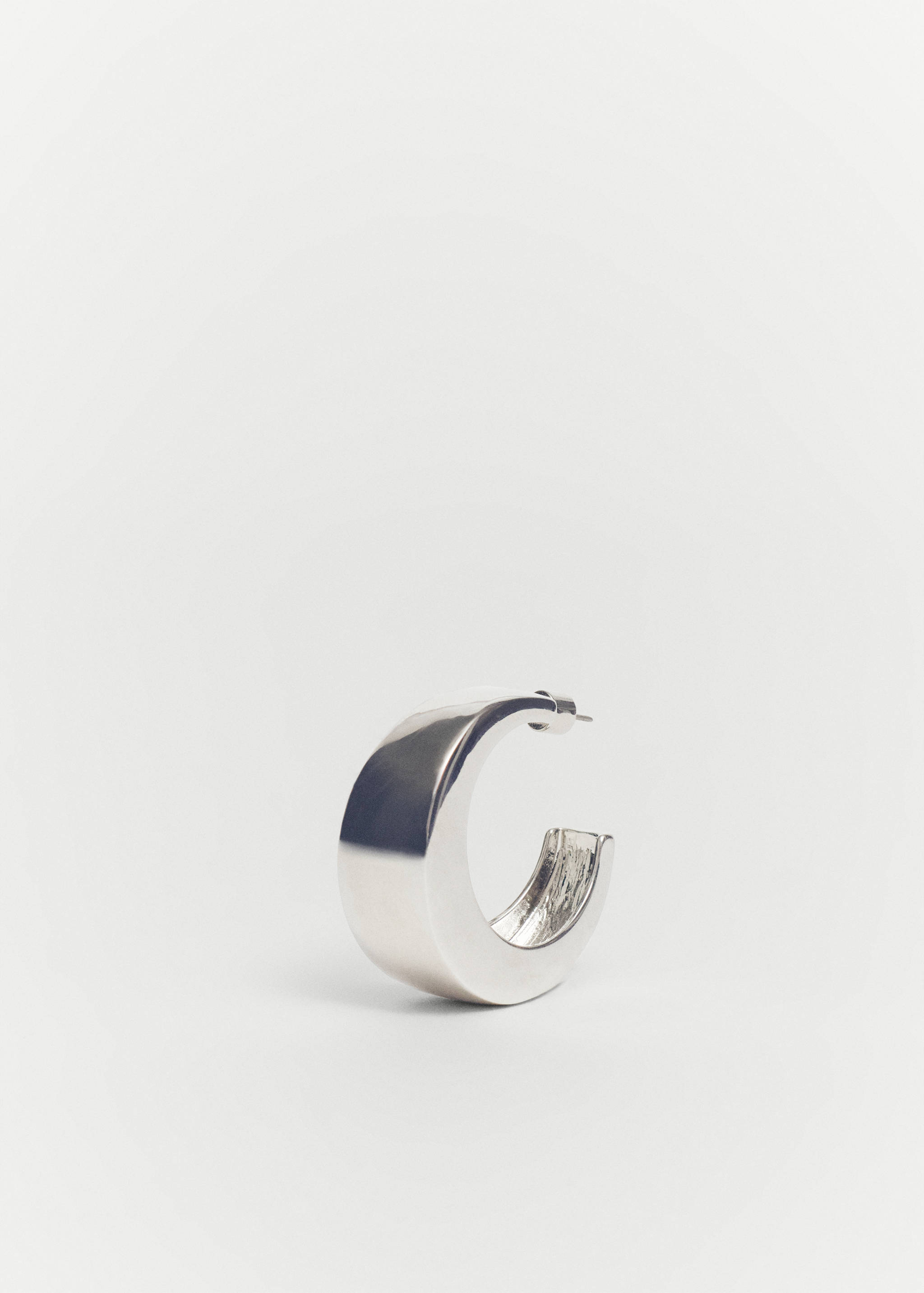 Volume hoop earrings - Details of the article 1