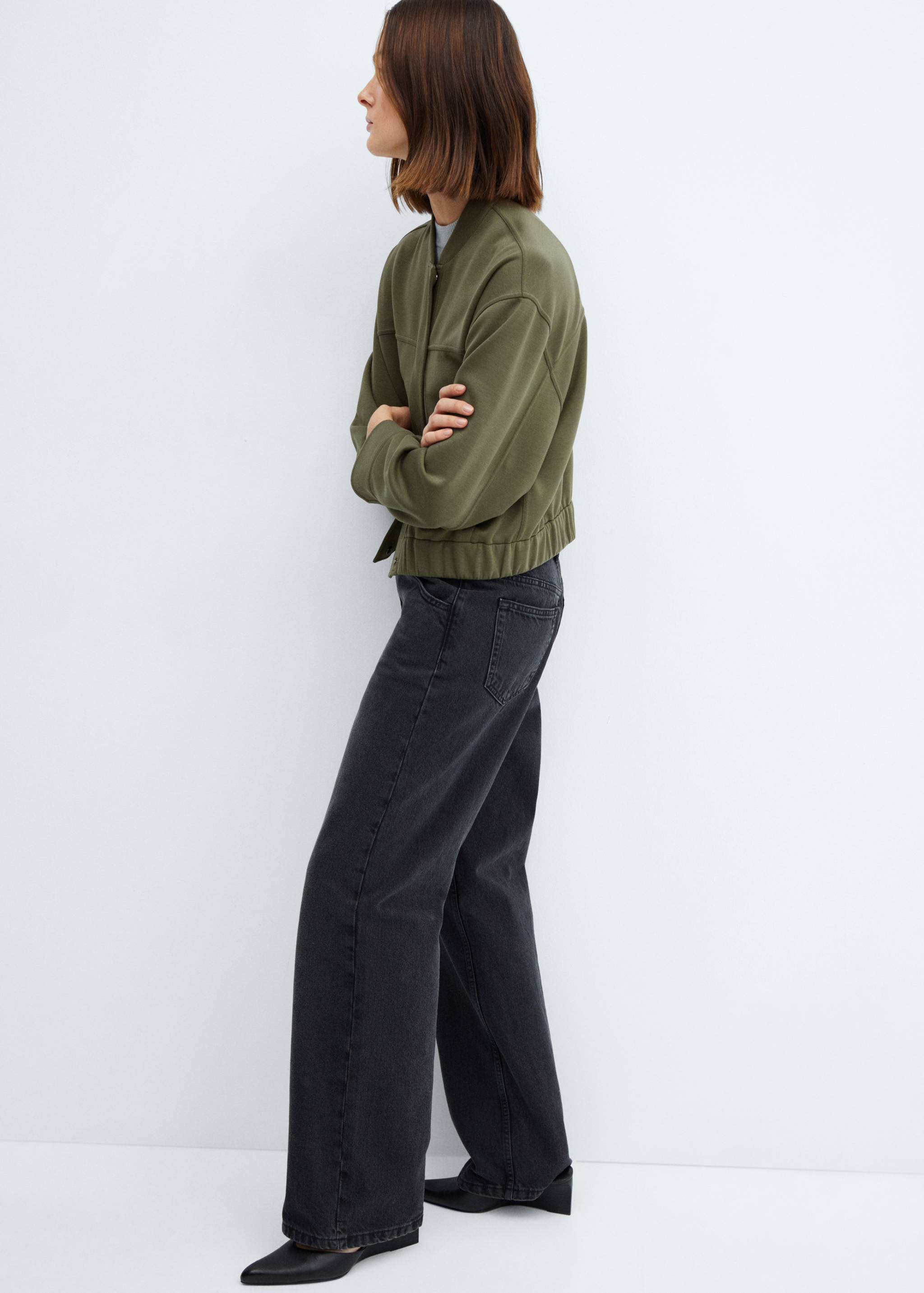 Kurtka bomber z dekoracyjnymi szwami - Szczegóły artykułu 1