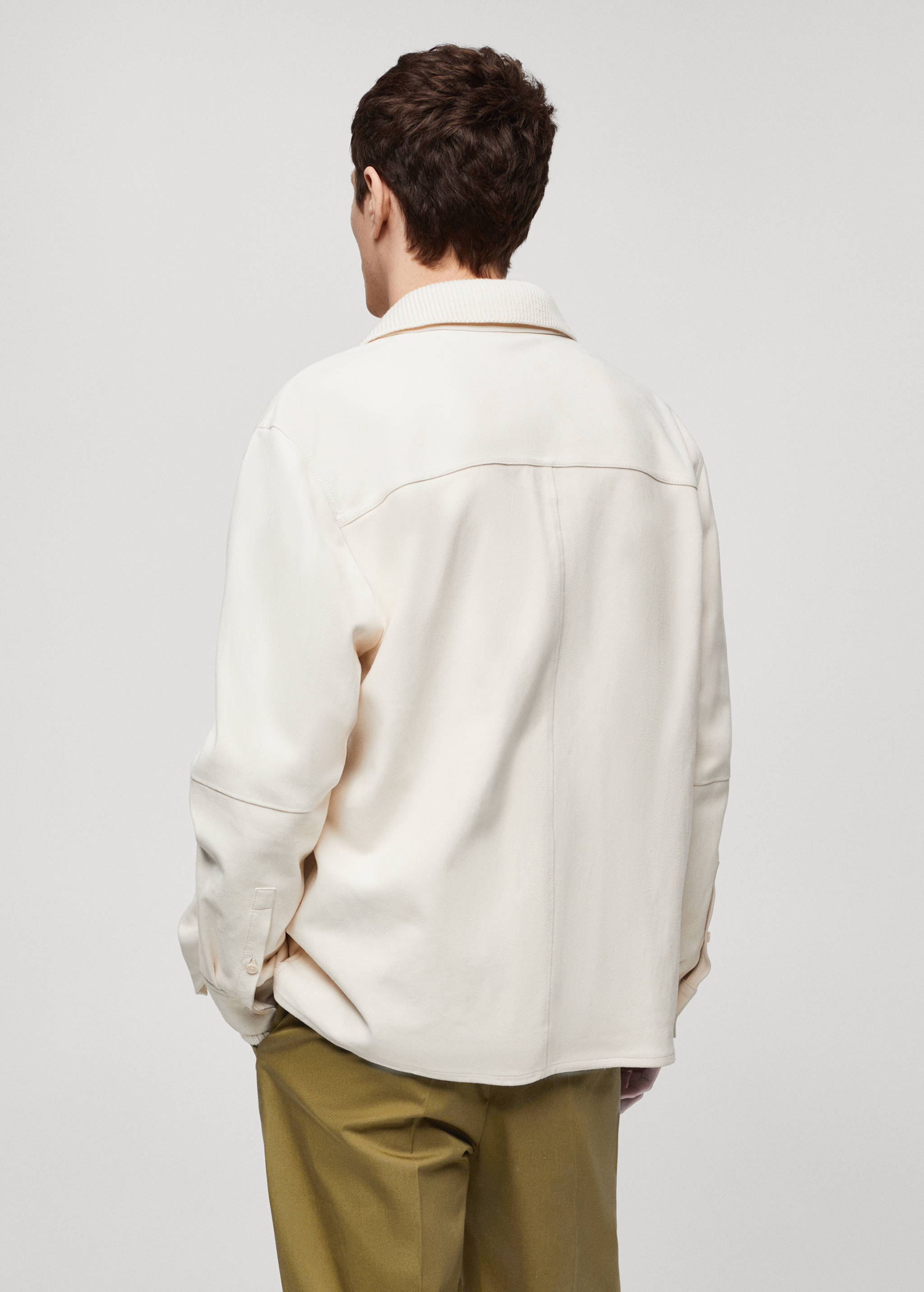 Overshirt aus 100 % Leder mit Taschen - Rückseite des Artikels