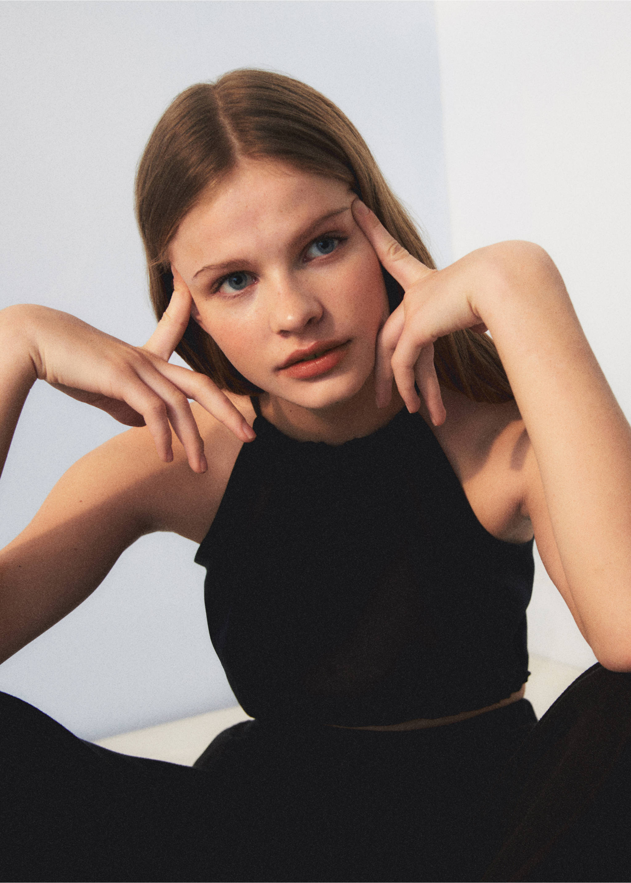 Draped crop top - Details of the article 5, Black. Ref: 67085153-00.