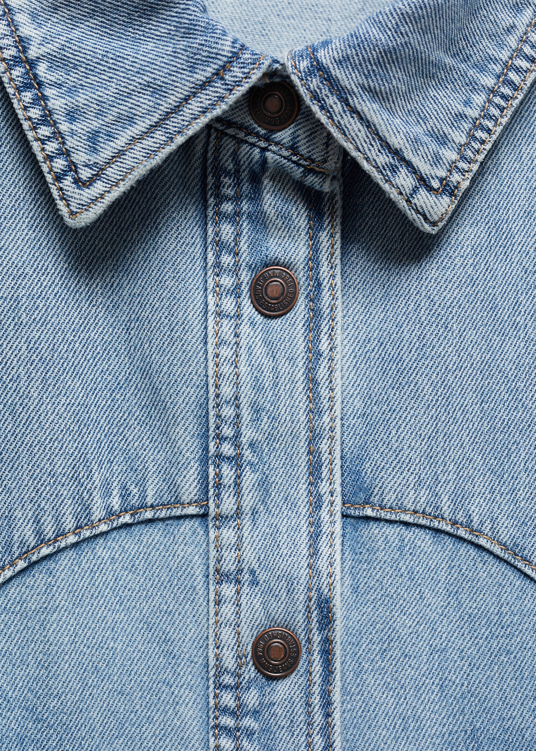 Chest-pocket denim shirt - Details of the article 8