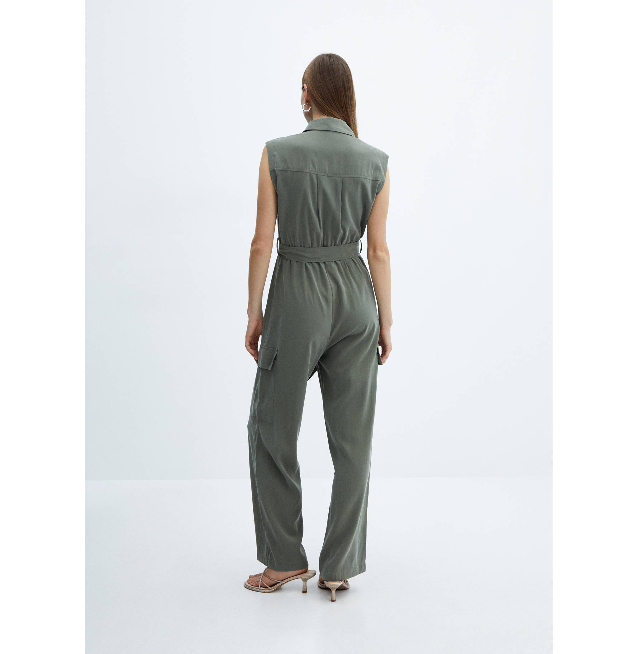 Cargo jumpsuit with pockets - Reverse of the article
