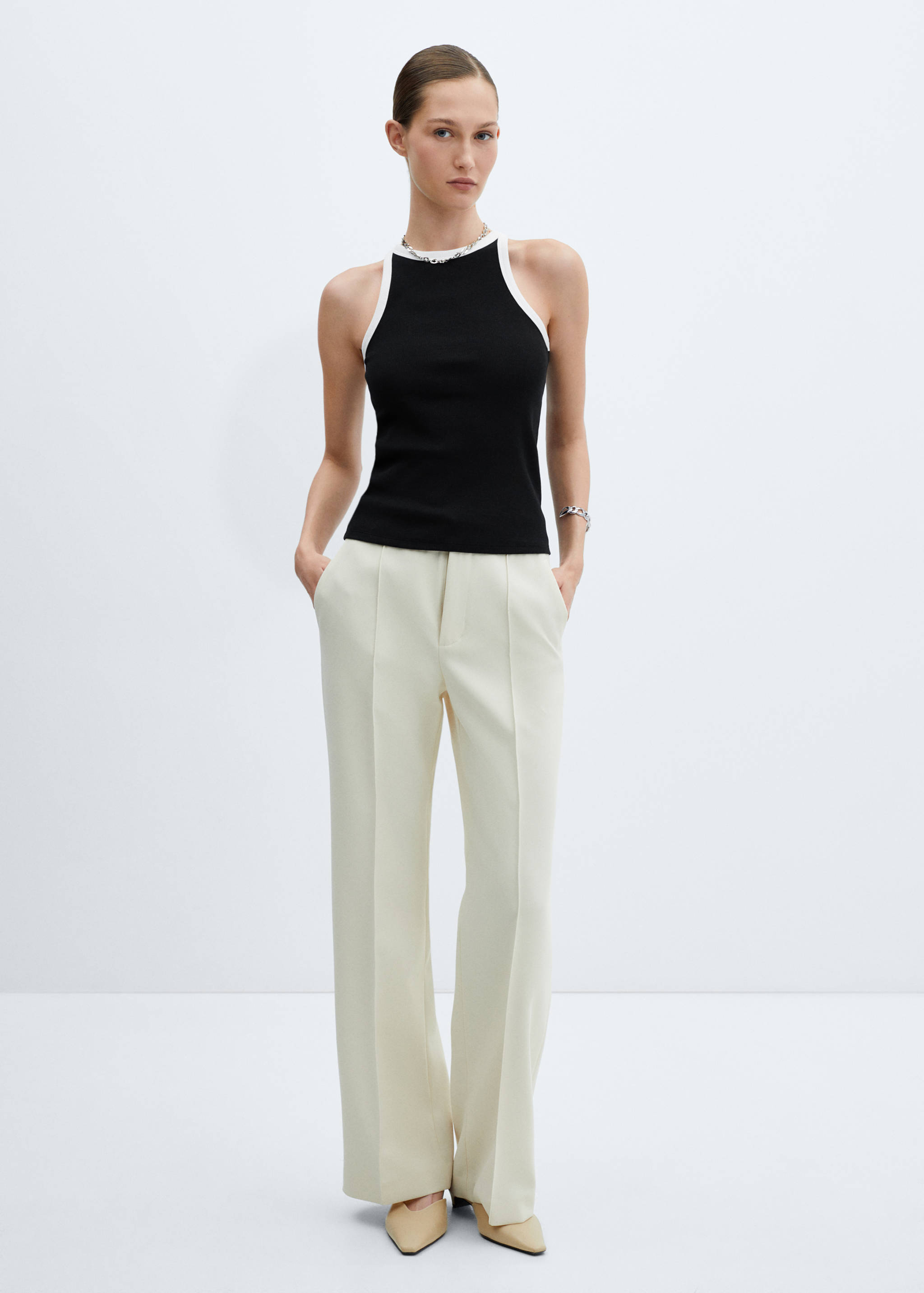 Contrast trim top - General plane