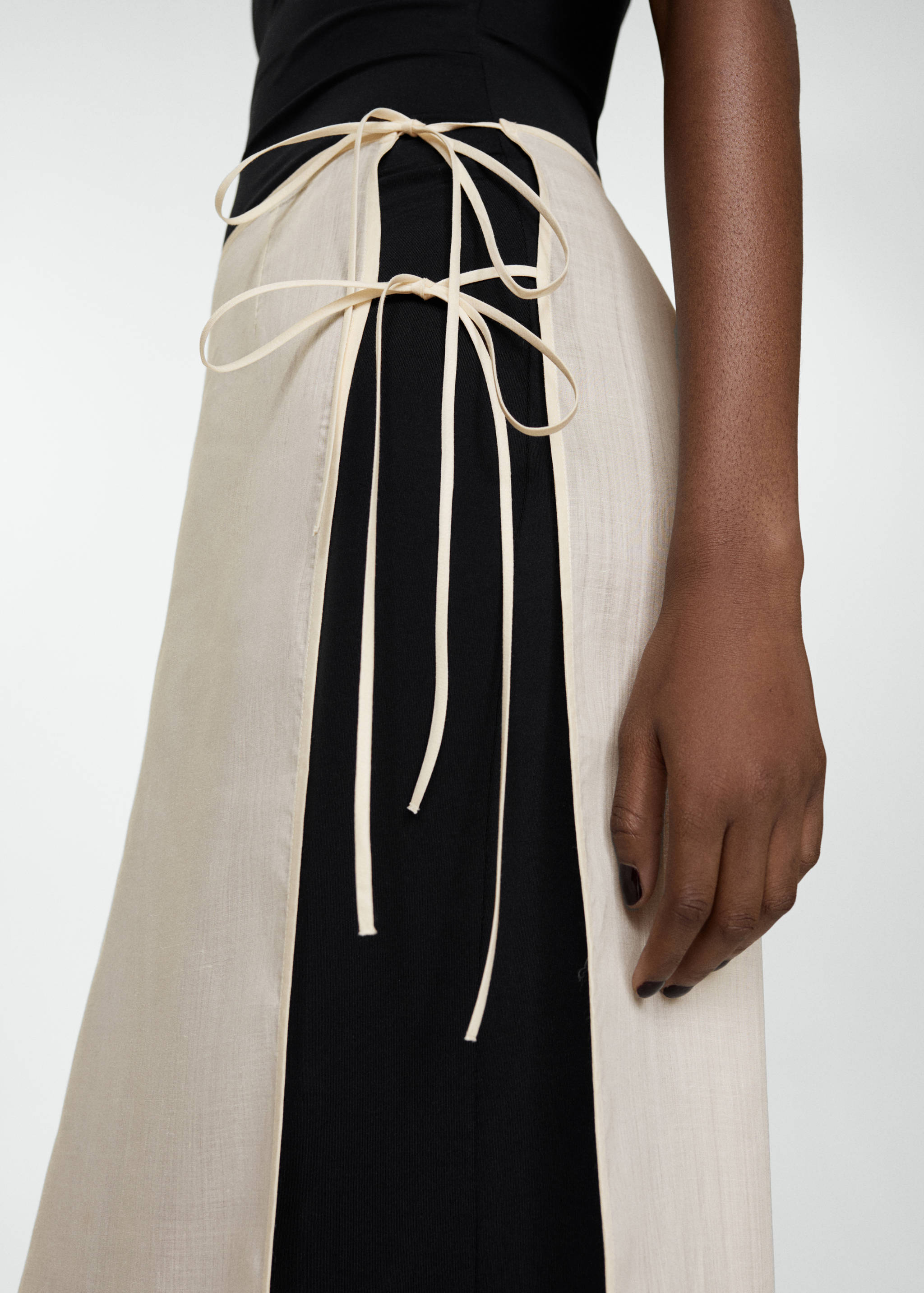 Ramio pareo skirt with slit - Details of the article 1