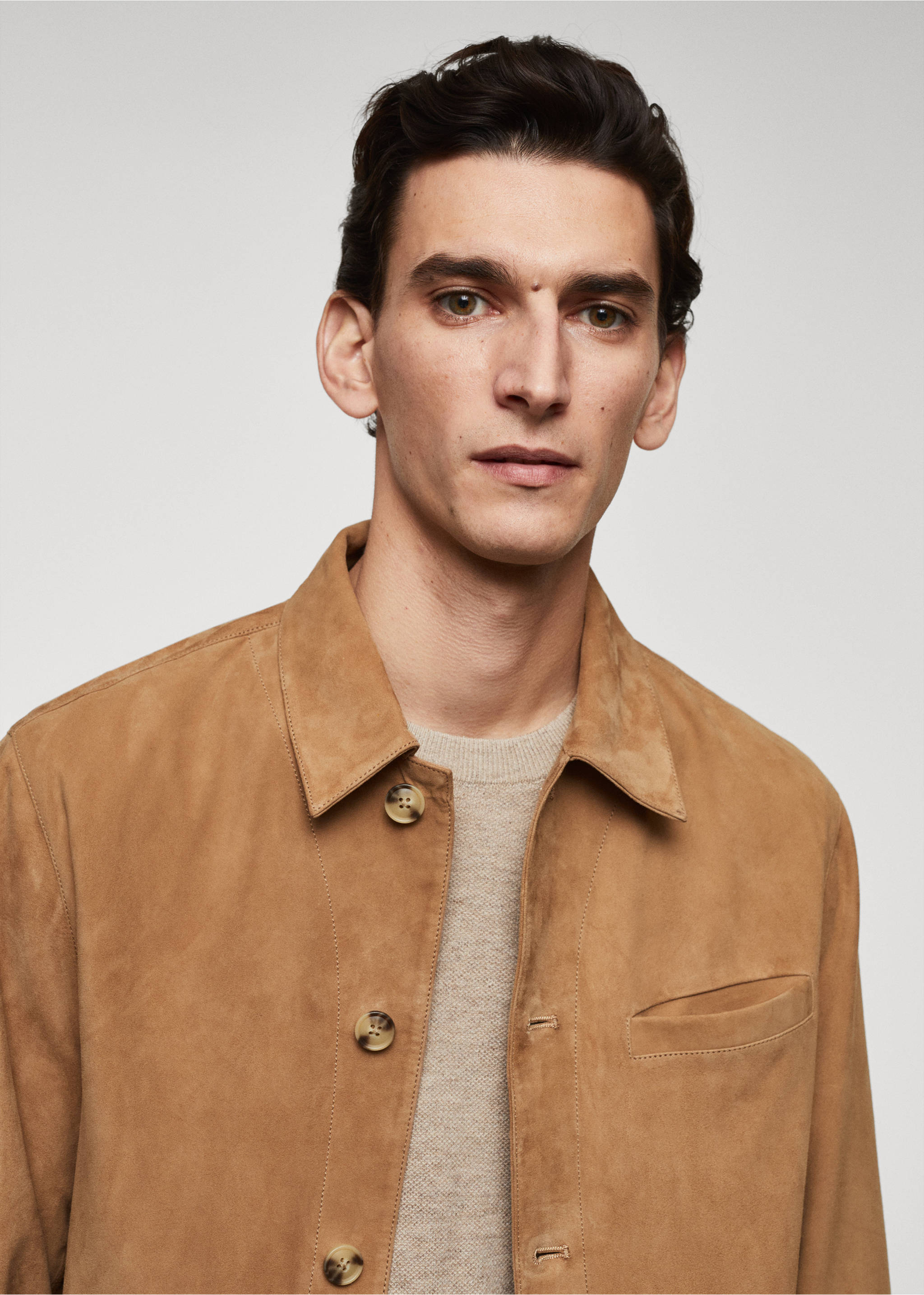 Wildleder-Overshirt mit Tasche - Detail des Artikels 1, Mittelbraun. Ref: 67085978-00.