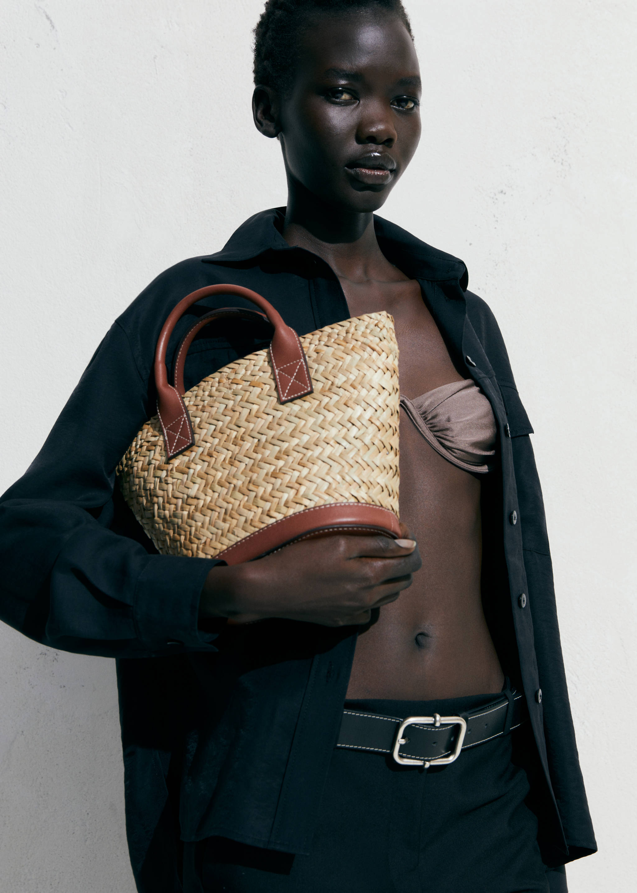 Natural fibre basket bag - General plane