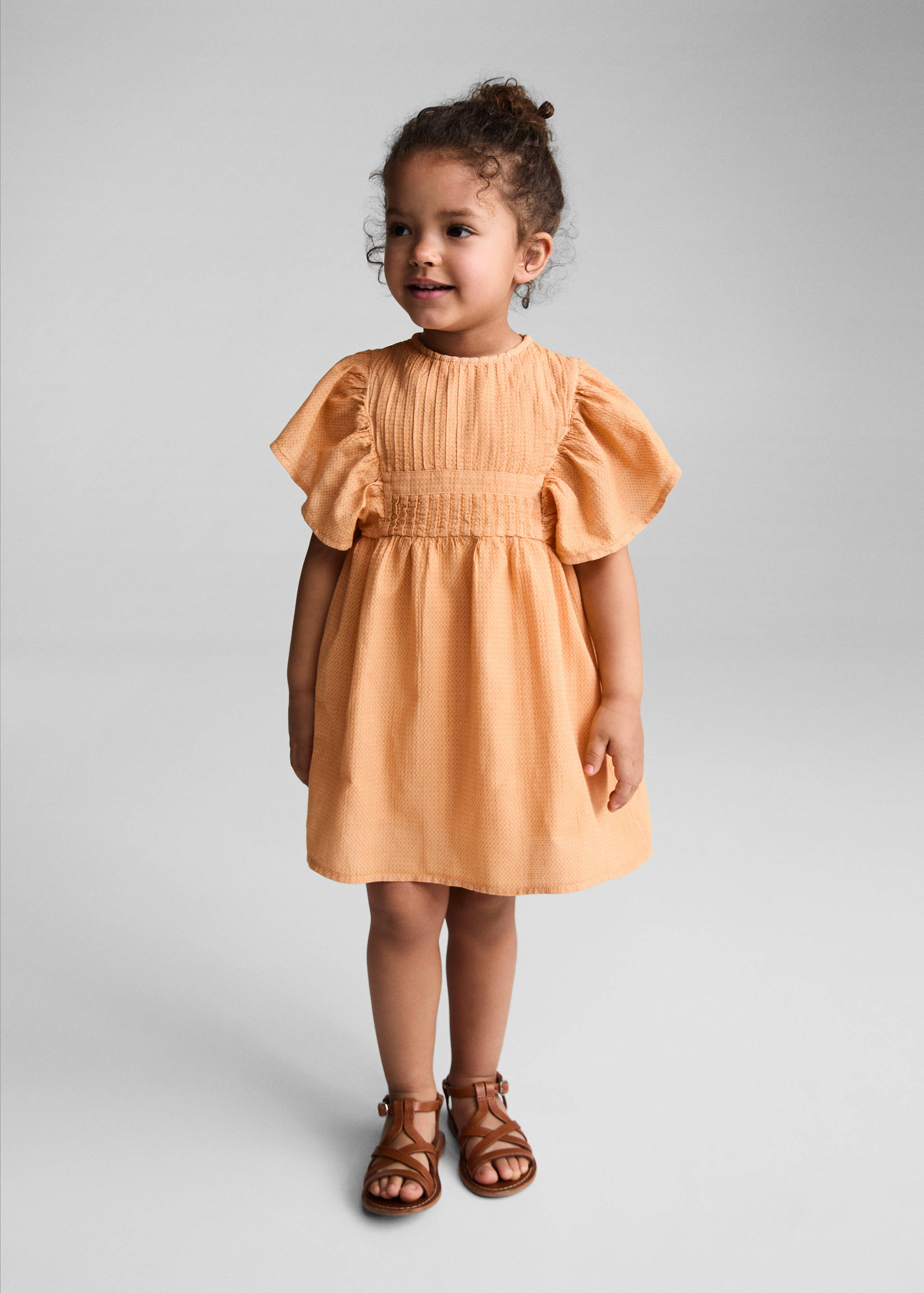 Natural-dye ruffle dress - General plane