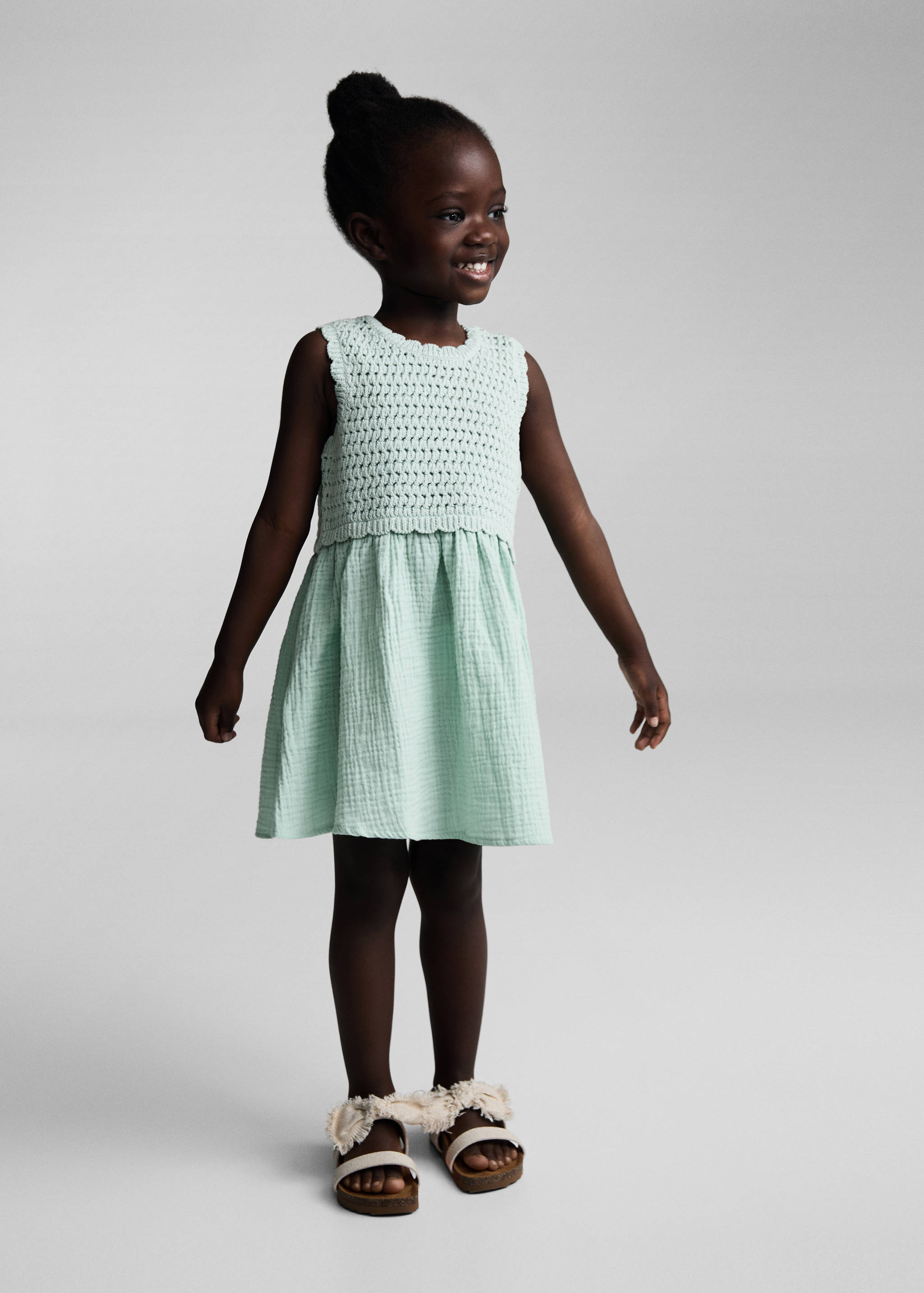 Kleid mit Einsatz in Häkel-Optik - Allgemeine Ansicht