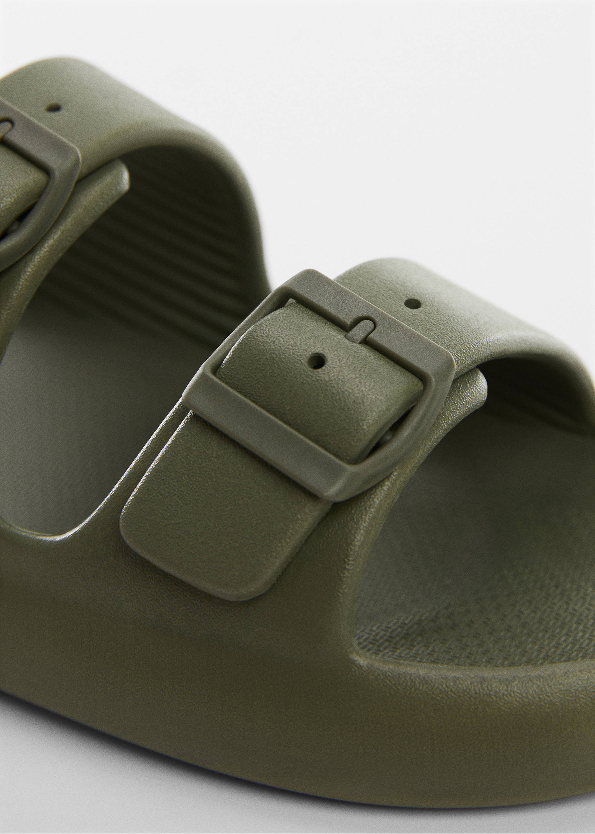 Double-buckle rubber sandals - Details of the article 2, Khaki. Ref: 67086000-00.