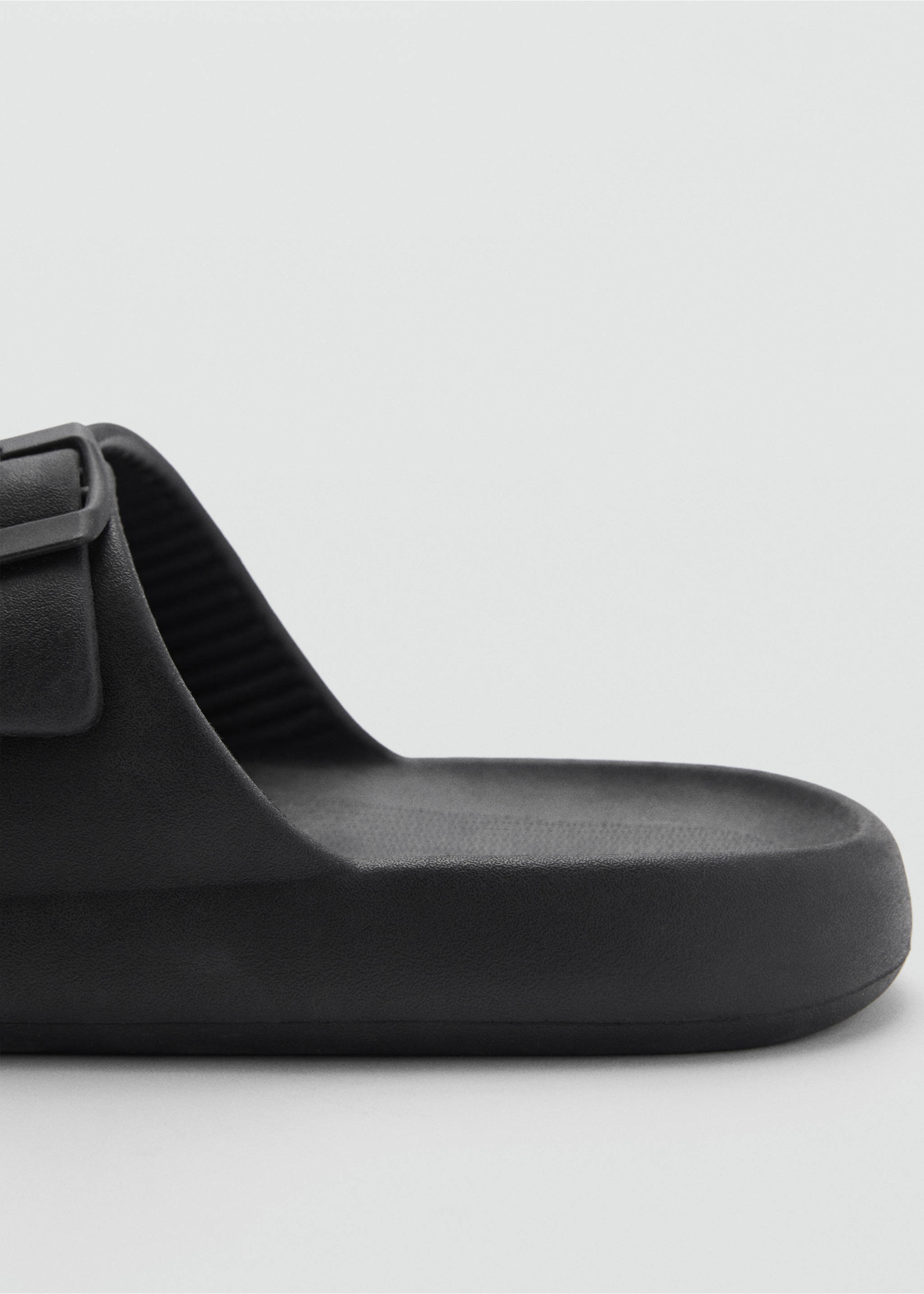 Double-buckle rubber sandals - Details of the article 1, Black. Ref: 67086000-00.