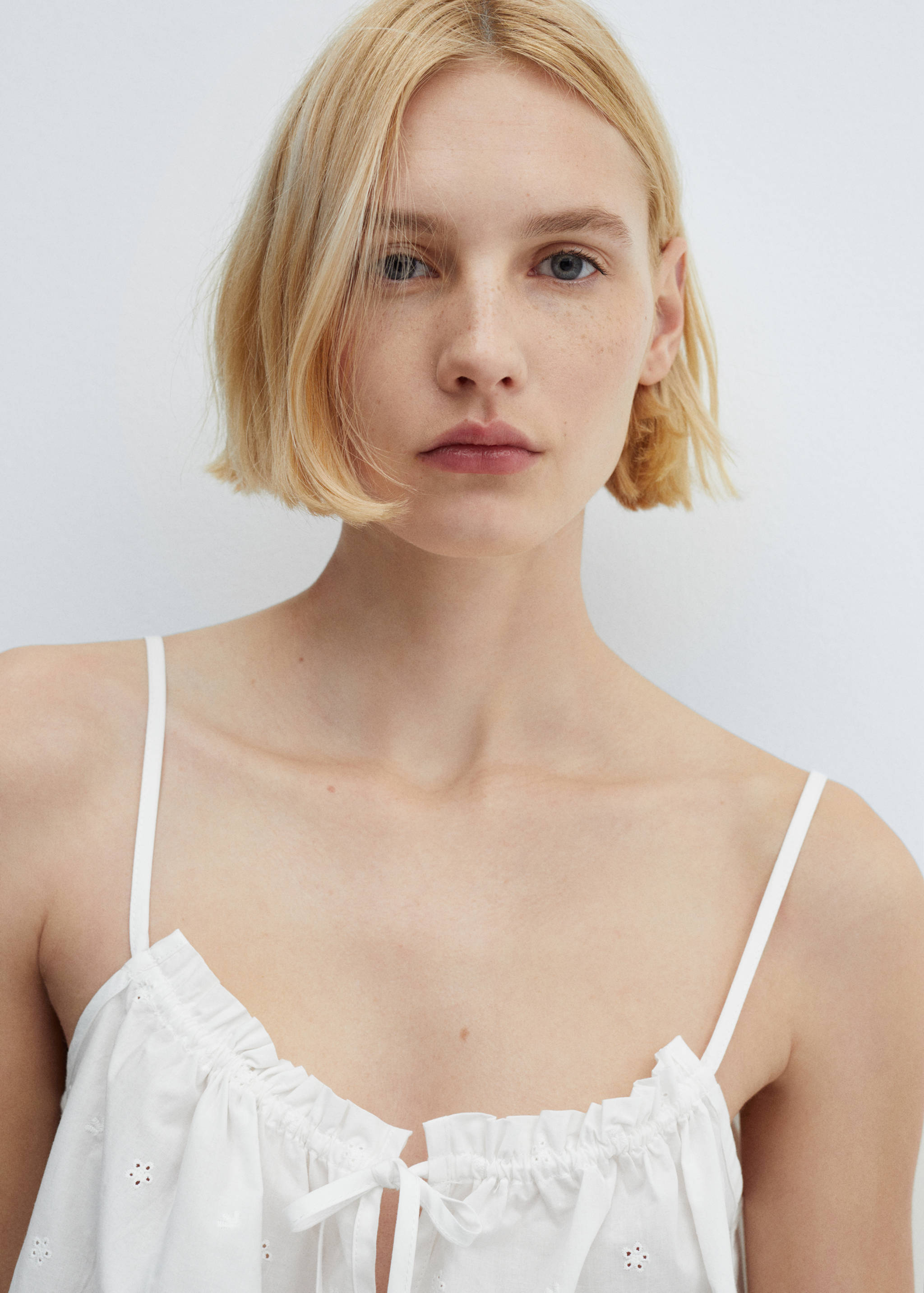 Top pijama algodón detalles calados - Plano medio