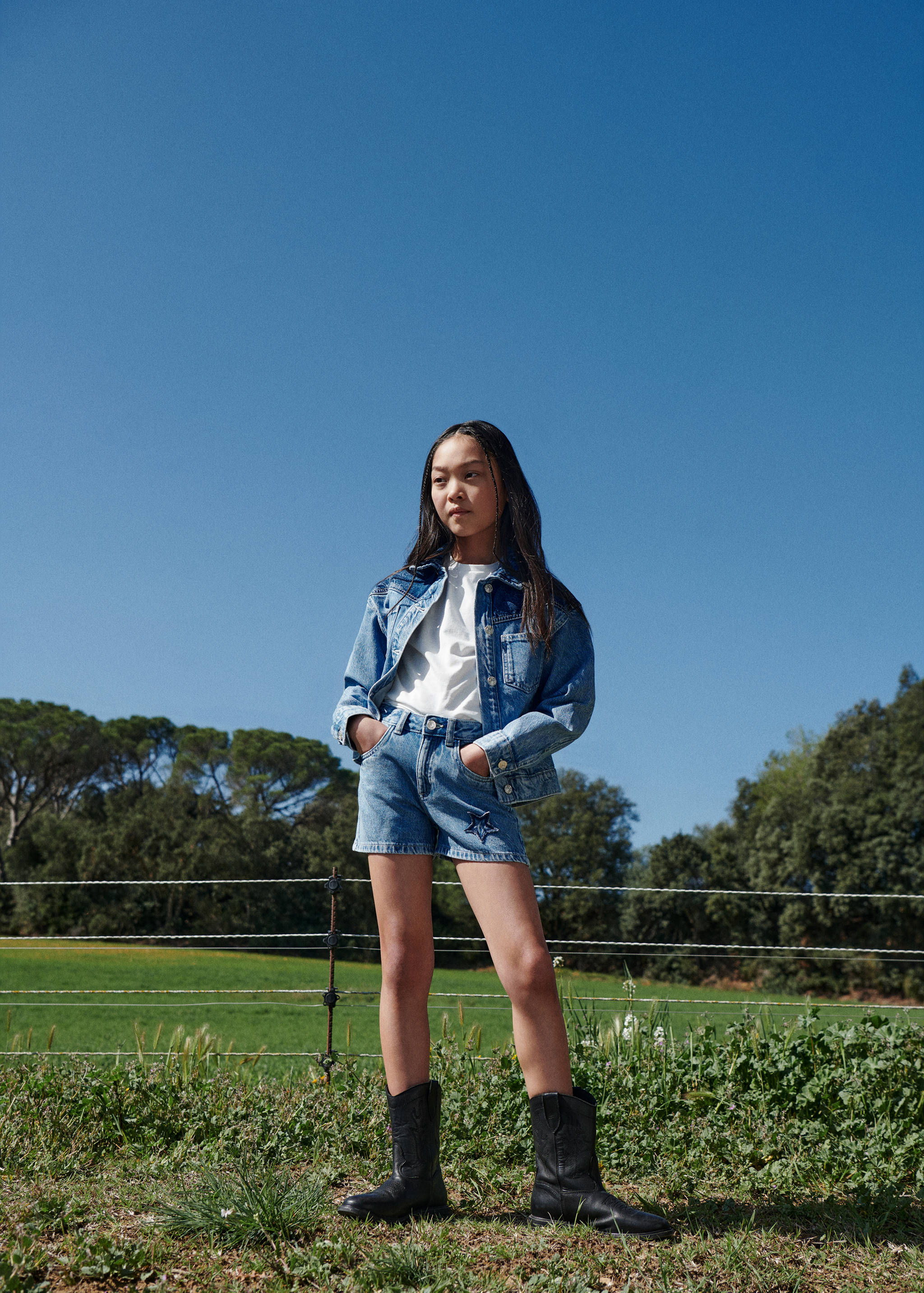 Star denim shorts - Details of the article 5