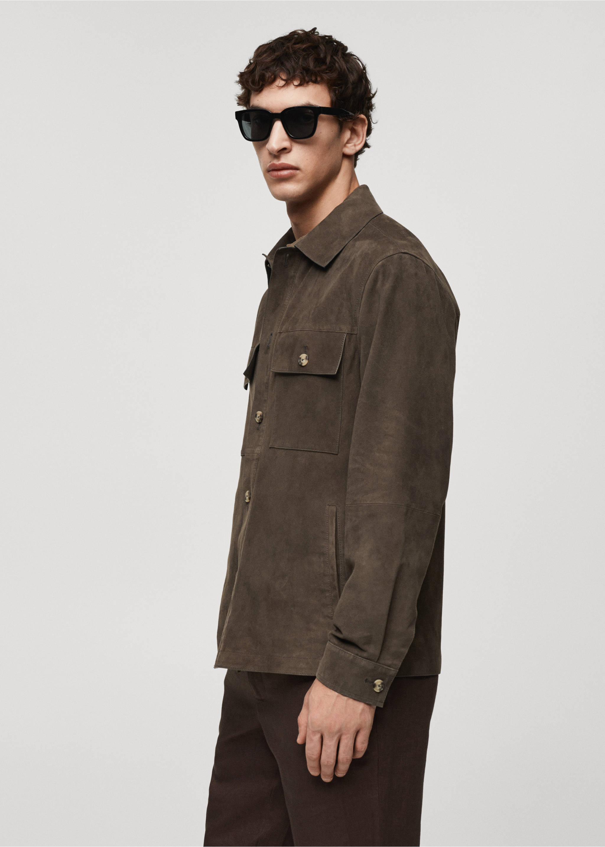 Suede jacket with pockets - Details of the article 2, Coffee. Ref: 67086310-00.