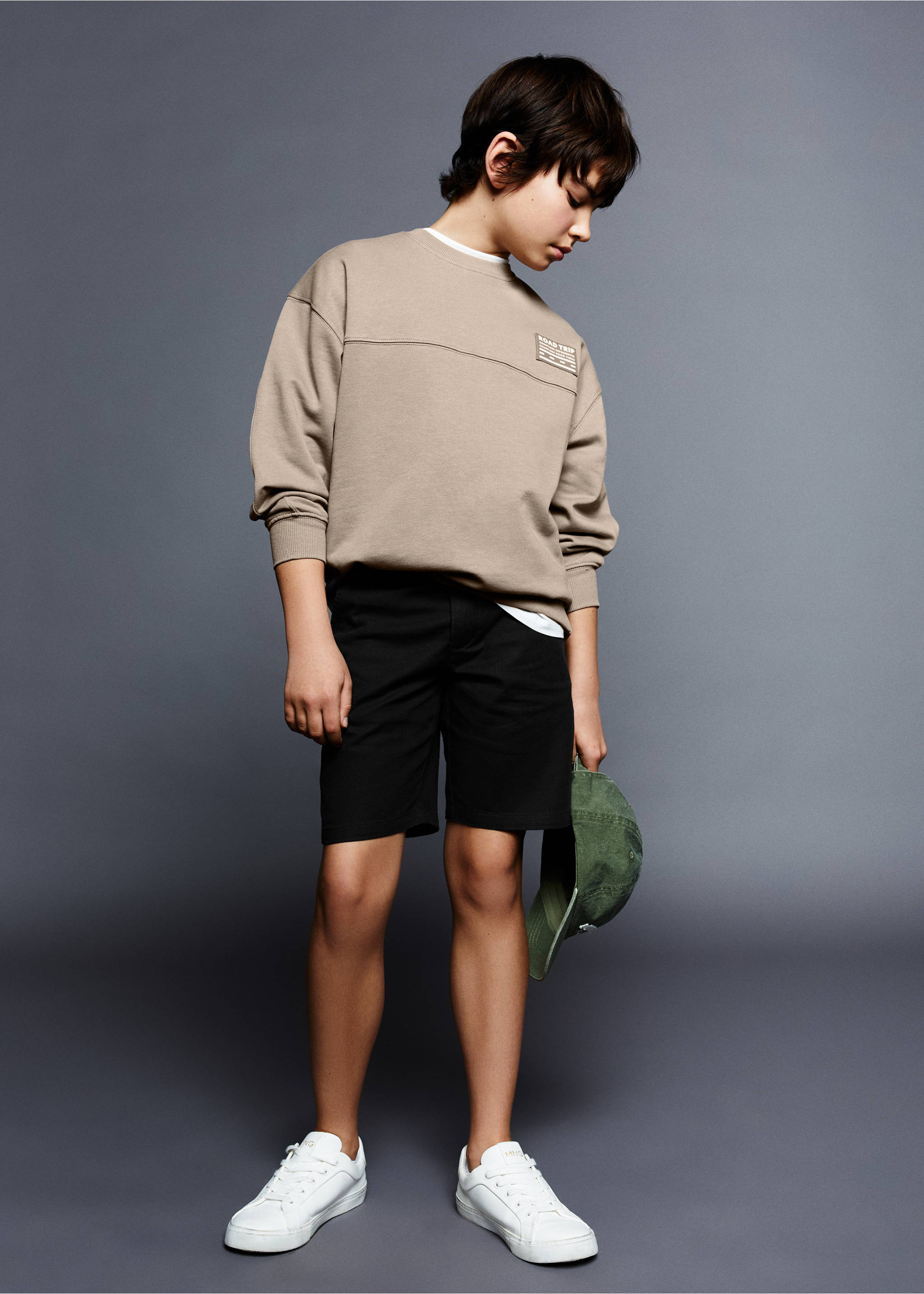 Slim fit cotton Bermuda shorts - General plane, Black. Ref: 67086319-00.