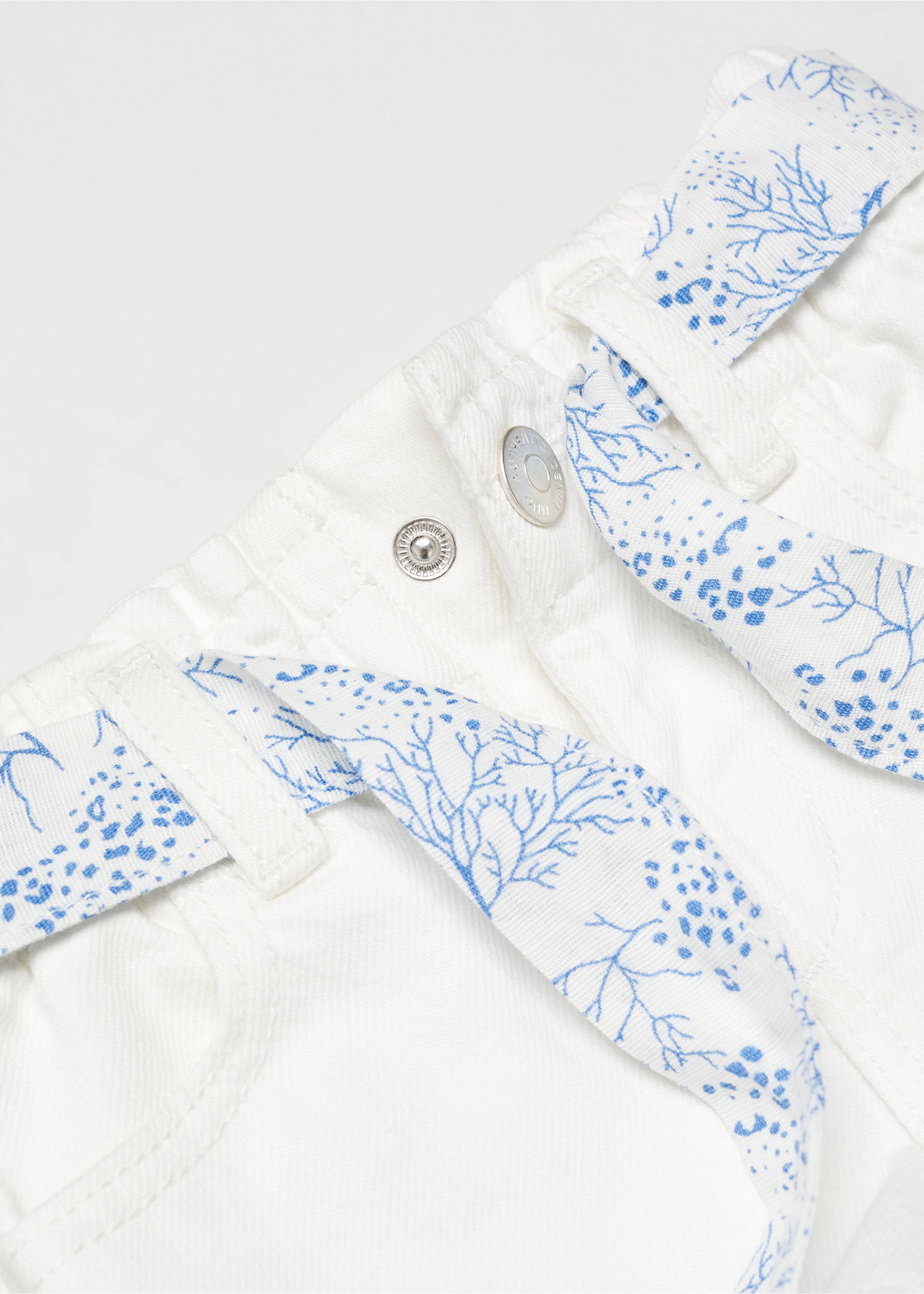 Short denim paperbag - Détail de l'article 8, Blanc. Ref: 67086322-00.