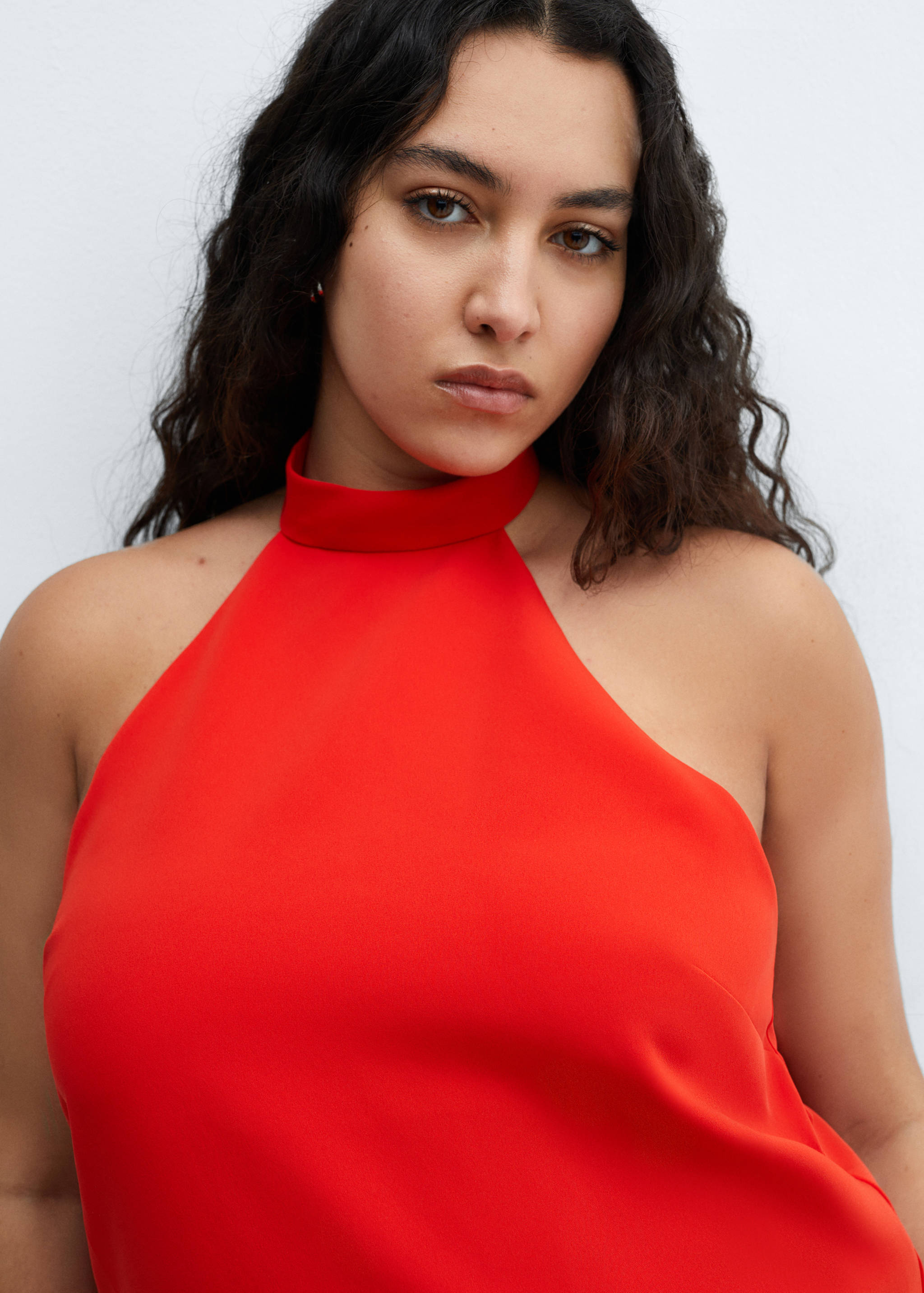 Halter-neck open-back dress - Details of the article 4