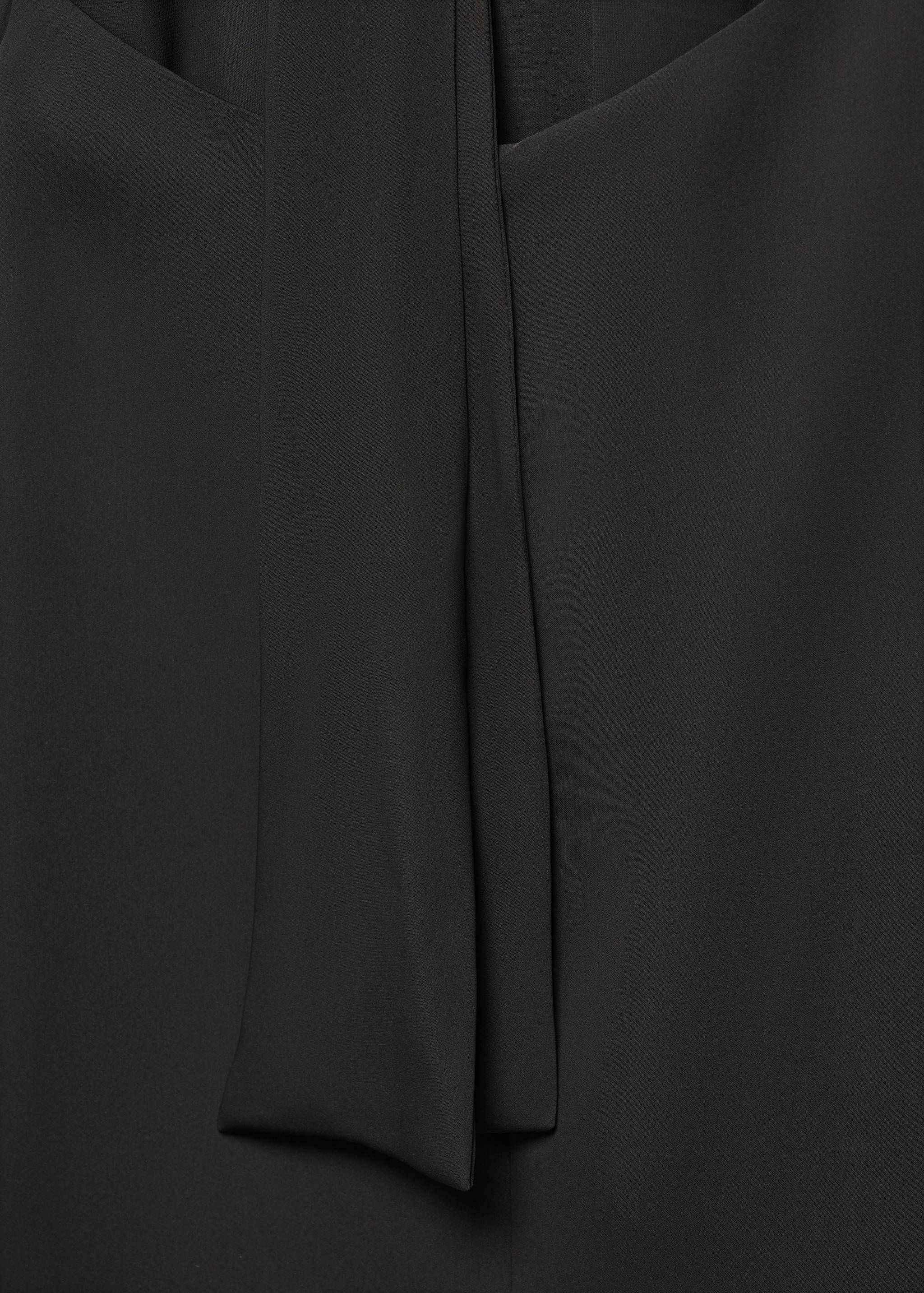 Halter-neck open-back dress - Details of the article 8