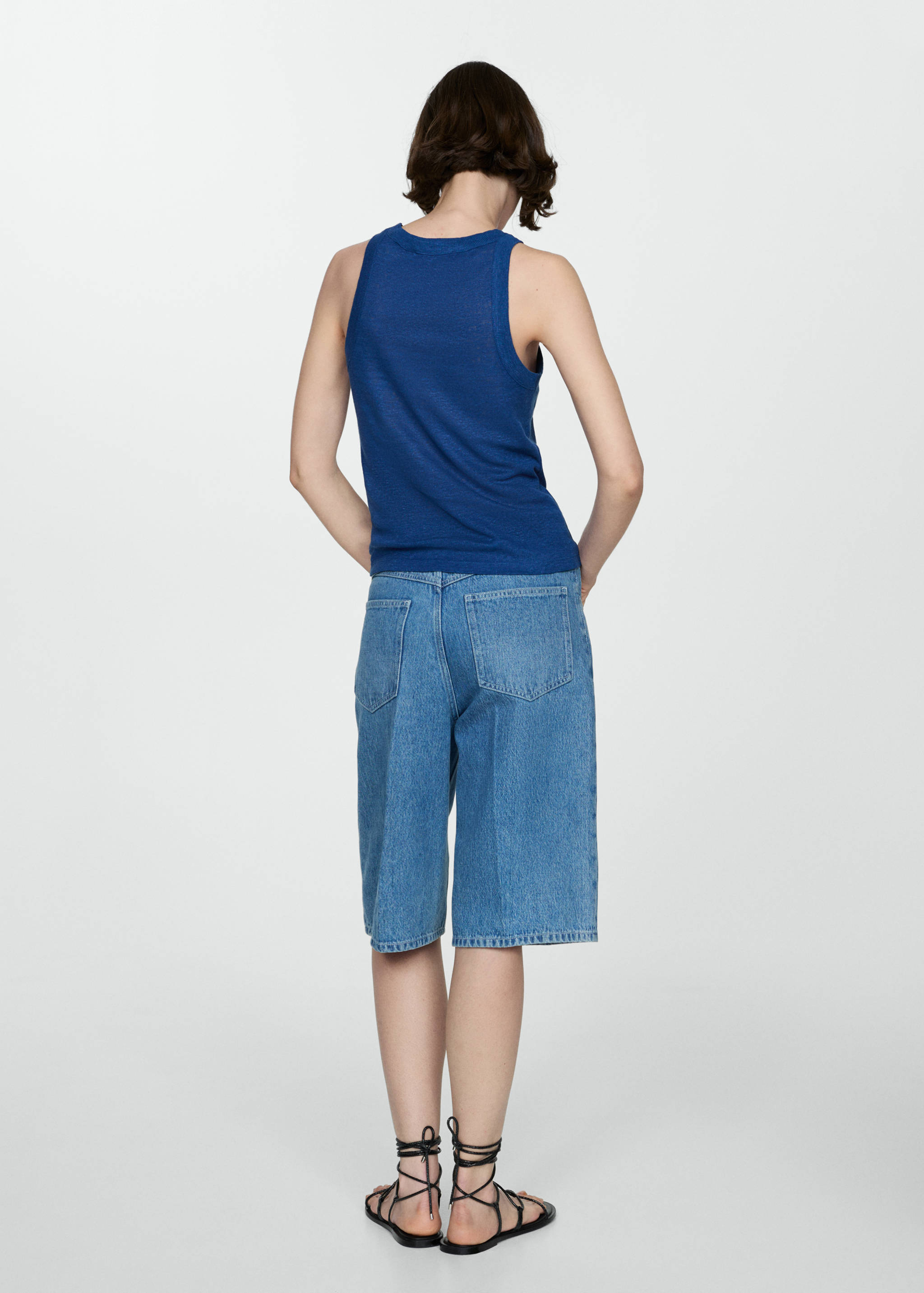 100% linen top - Reverse of the article