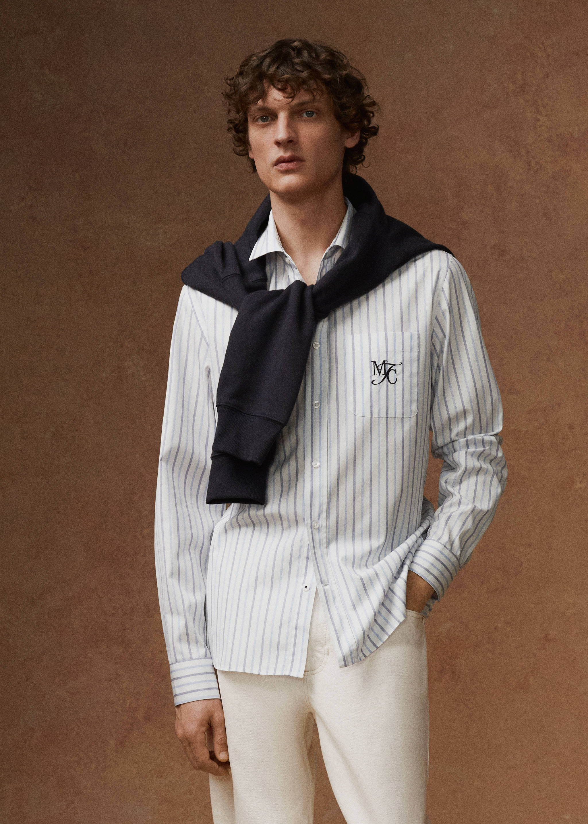 Besticktes Classic-Fit-Streifenhemd aus Baumwolle - Detail des Artikels 5