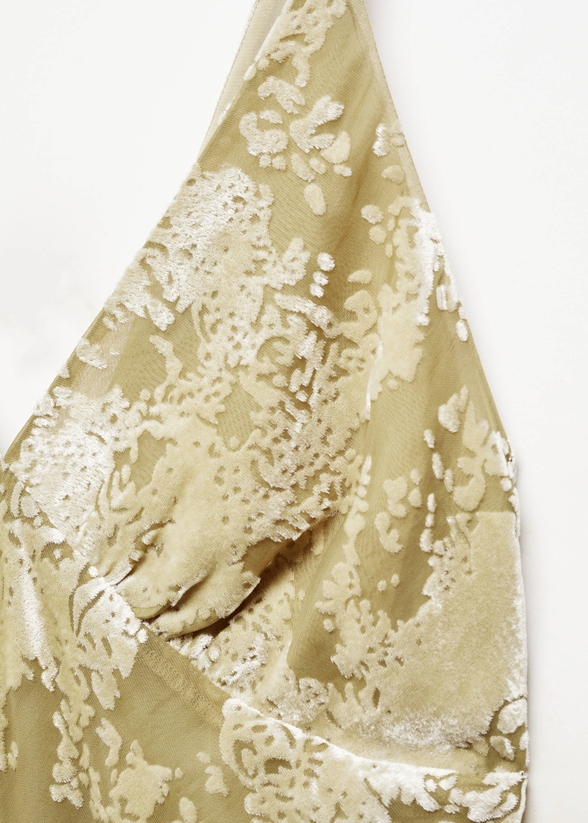 Dlouhé šaty se sametovými detaily - Detail zboží 8