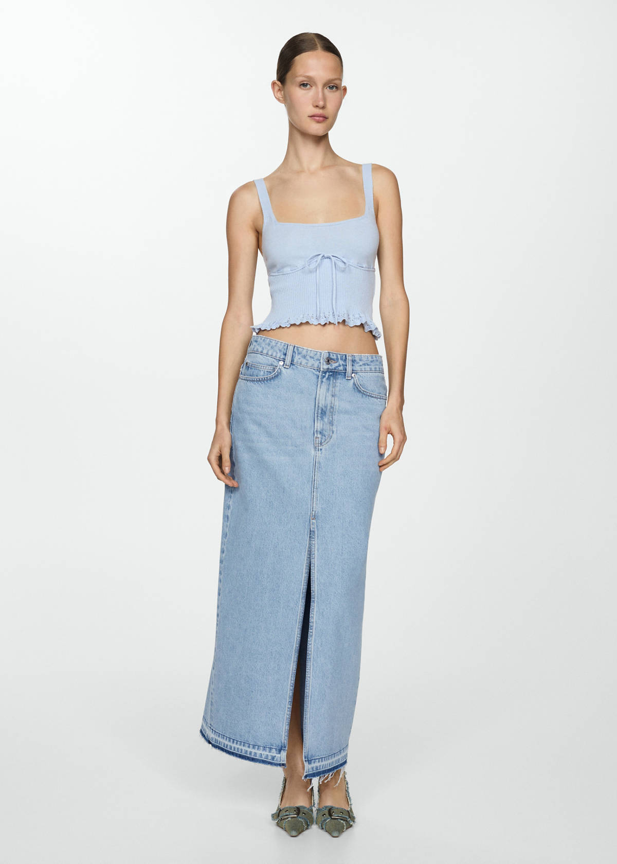 Denim skirt with frayed hem
