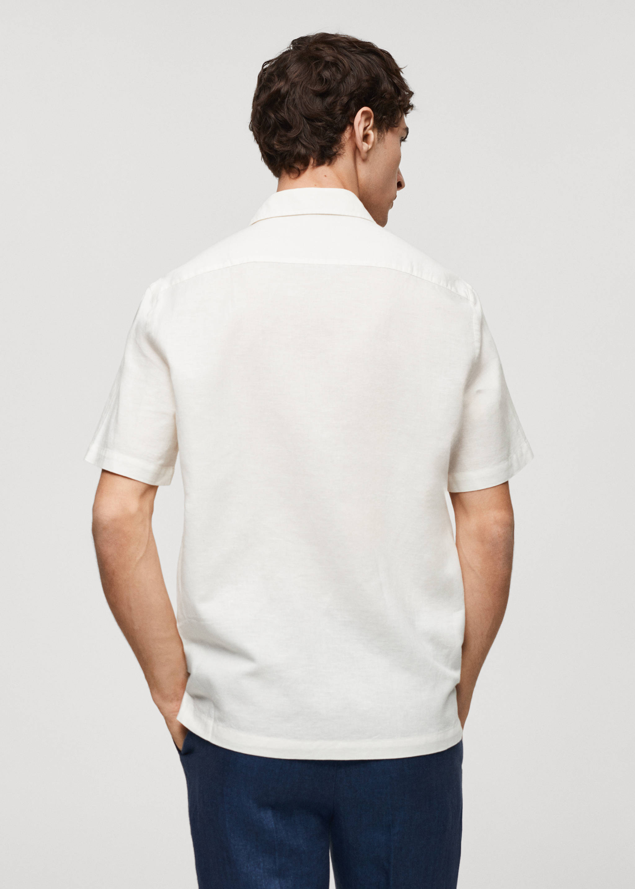 Regular-fit linen shirt with pocket - Reverse of the article