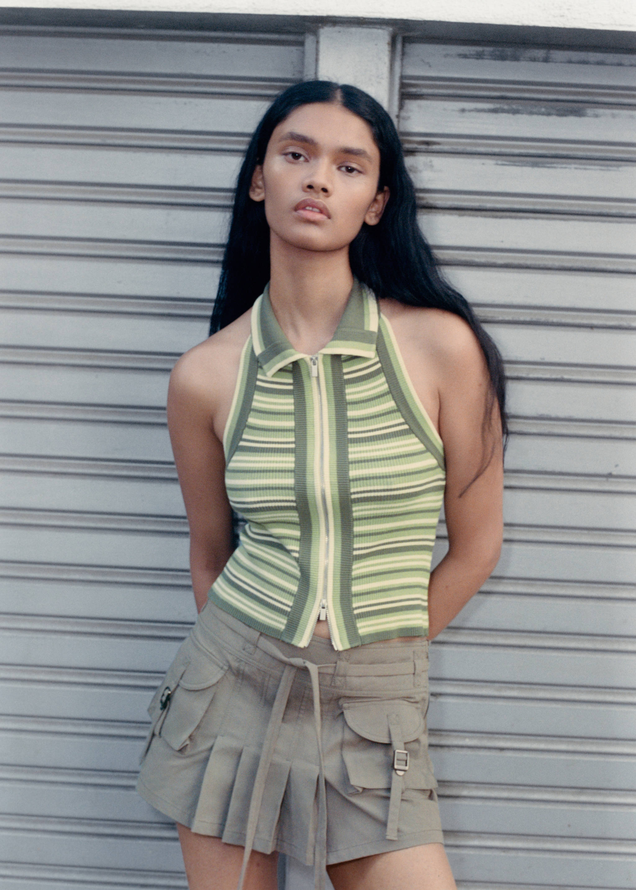 Mini-skirt with cargo pockets - Details of the article 7