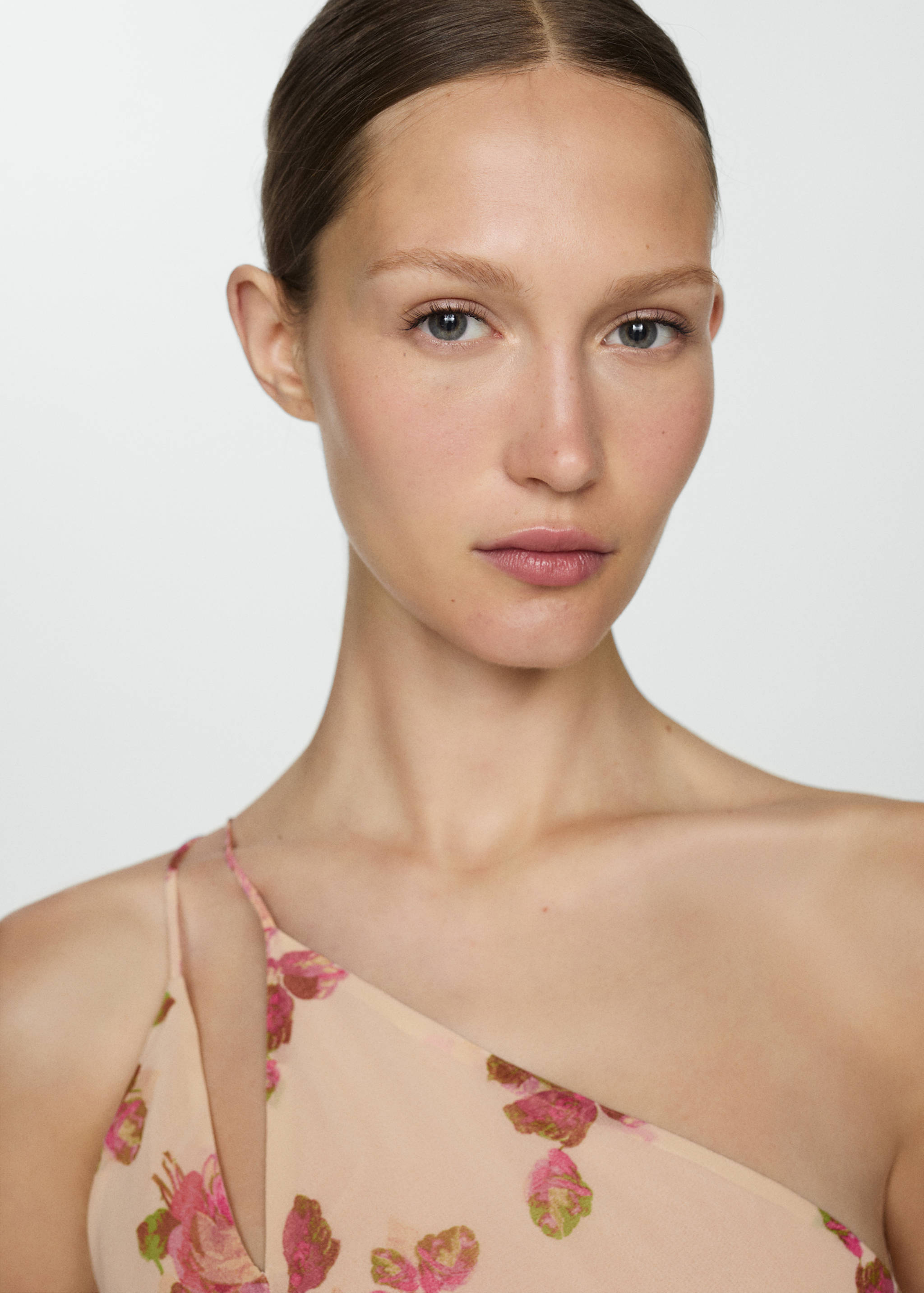 Asymmetrisches Kleid mit Blumenmuster - Detail des Artikels 1