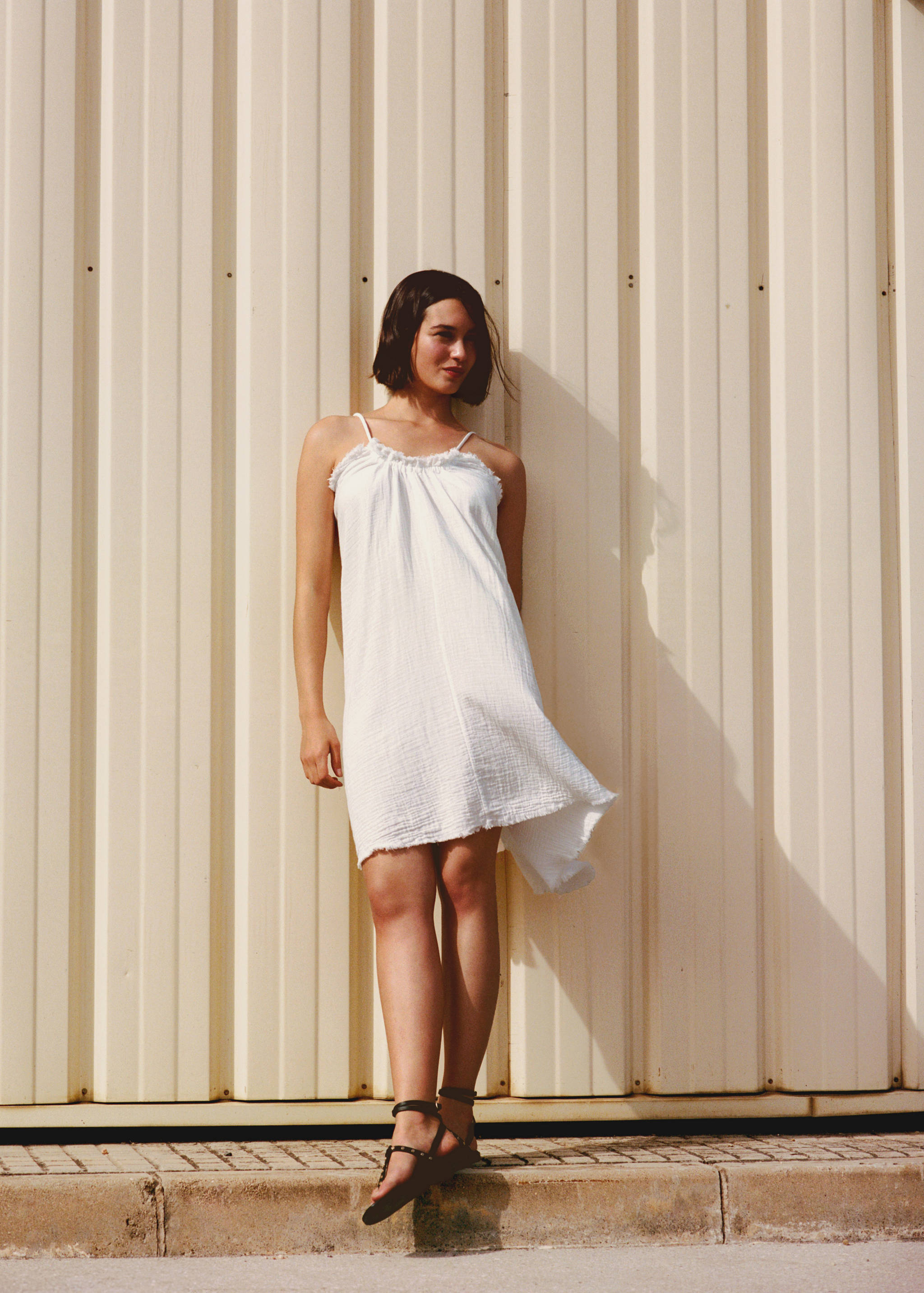 Vestido terminaciones deshilachadas - Detalle del artículo 5