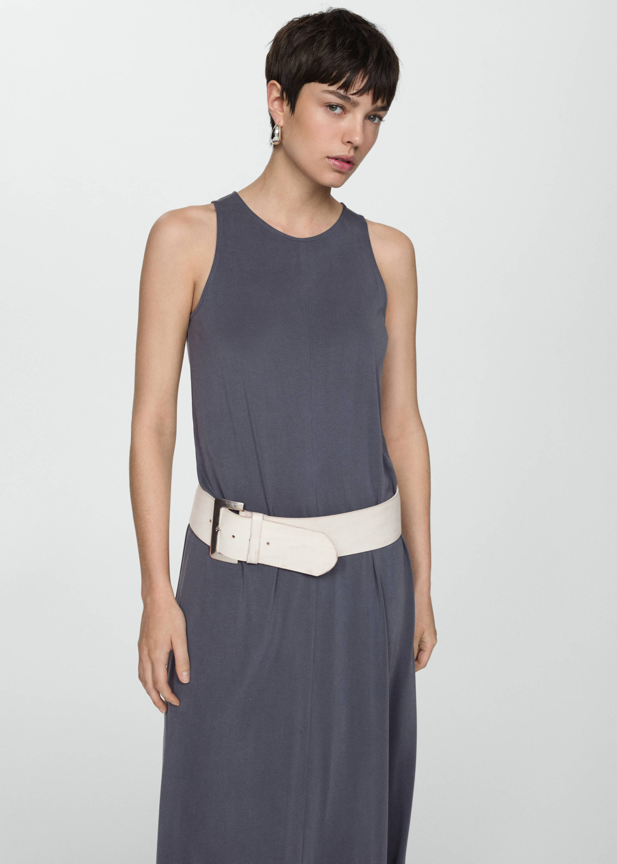 Vestido largo tirantes - Plano medio