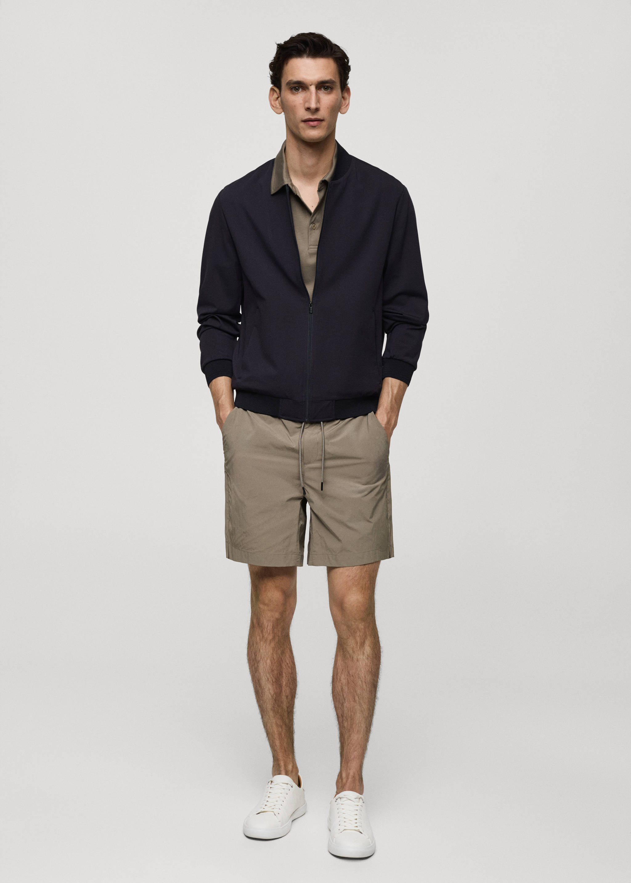 Water-repellent bomber jacket - General plane